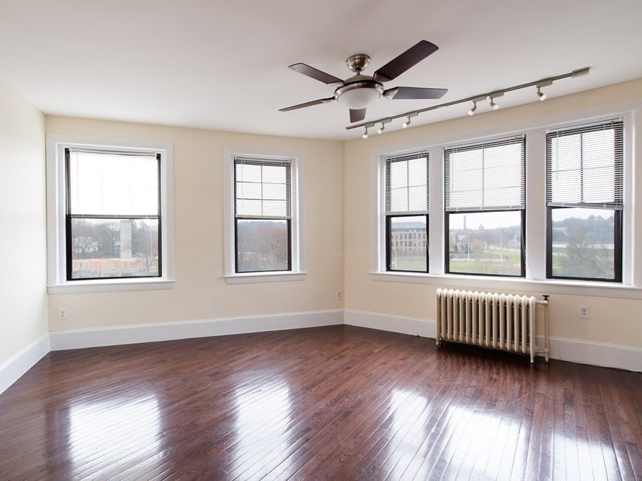 374 Chestnut Hill Ave #54 — photo
