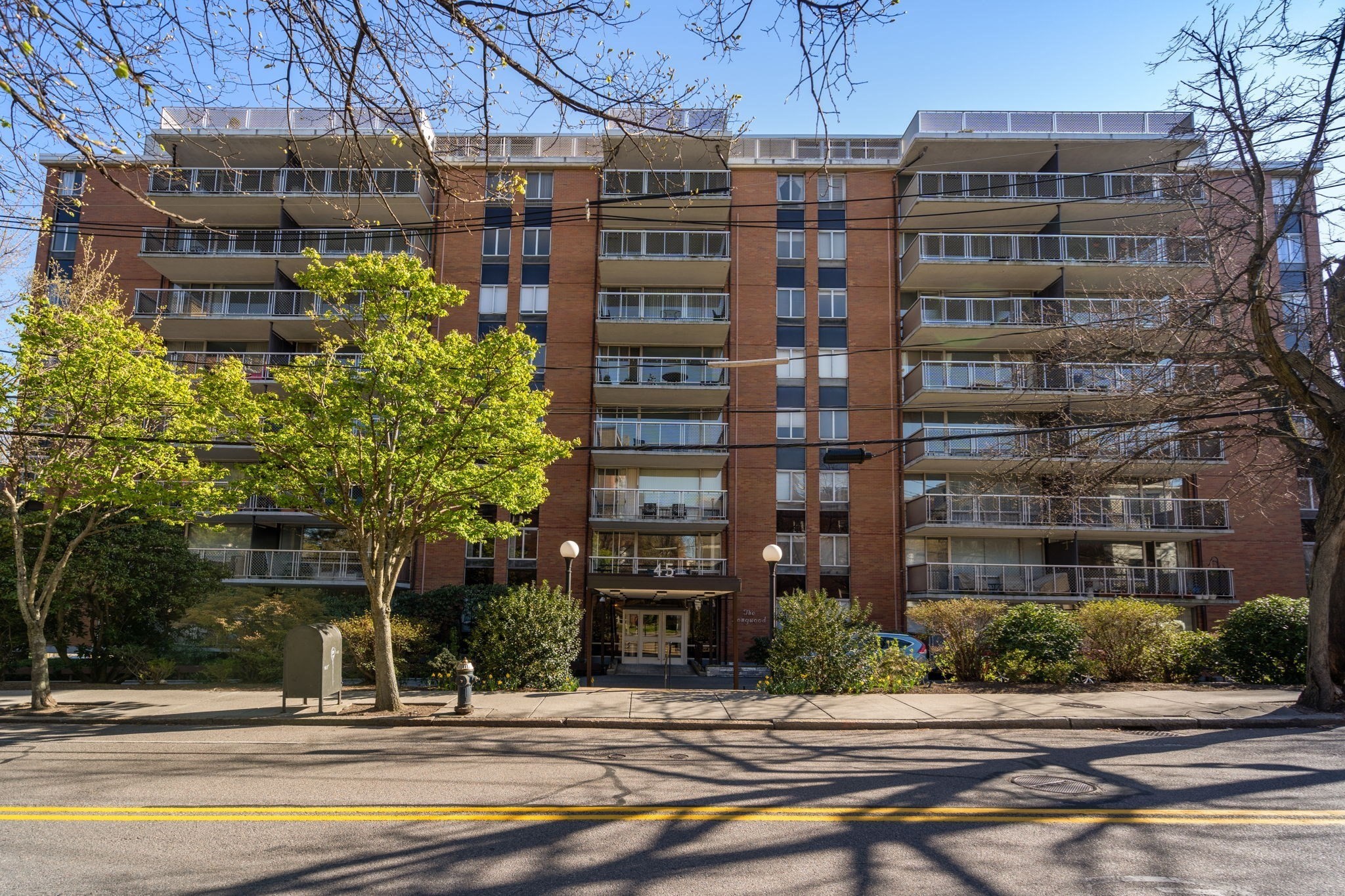 45 Longwood Ave #705 — photo
