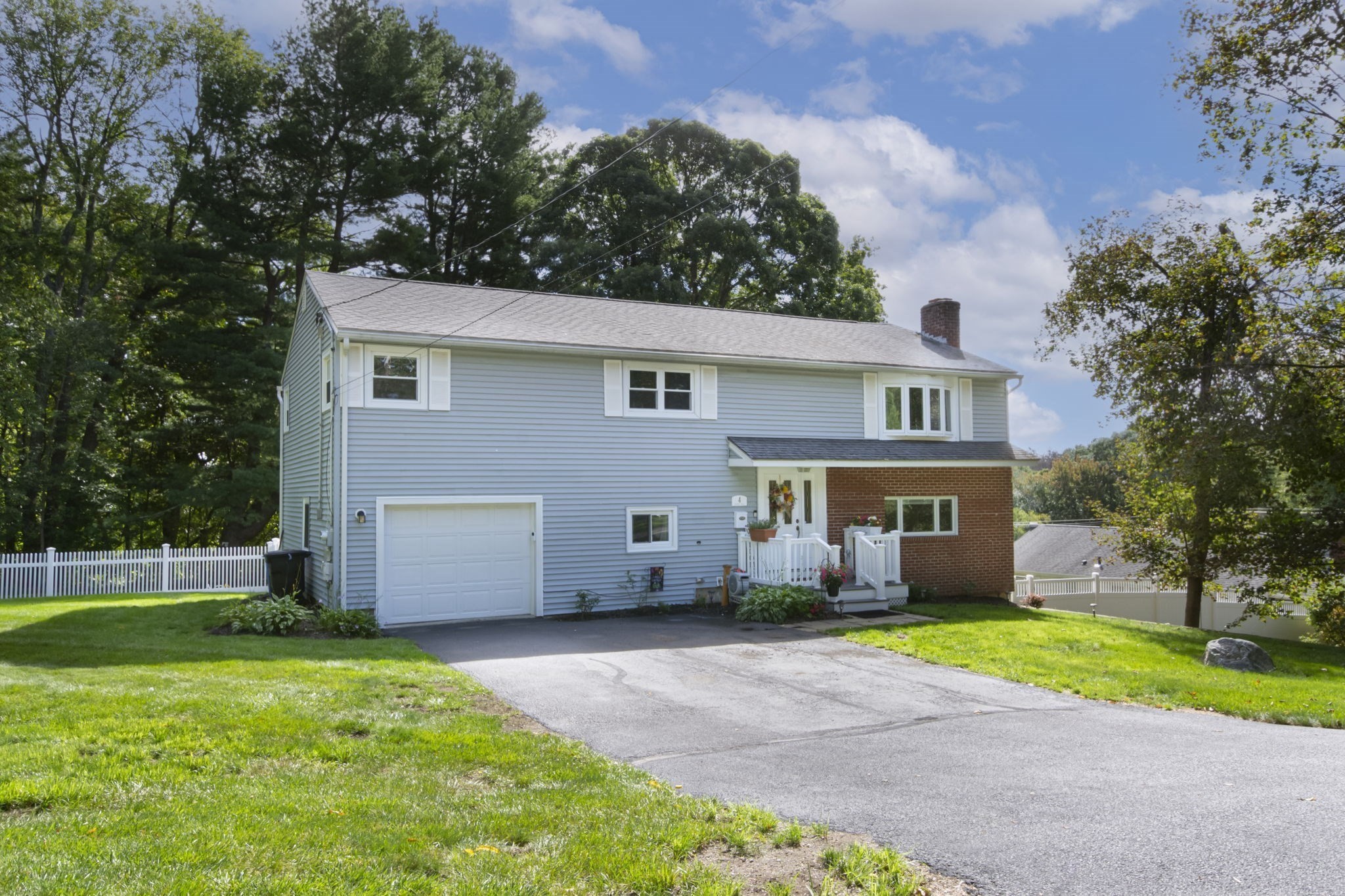 4 Carter Road, Worcester, MA 01609 — photo 2