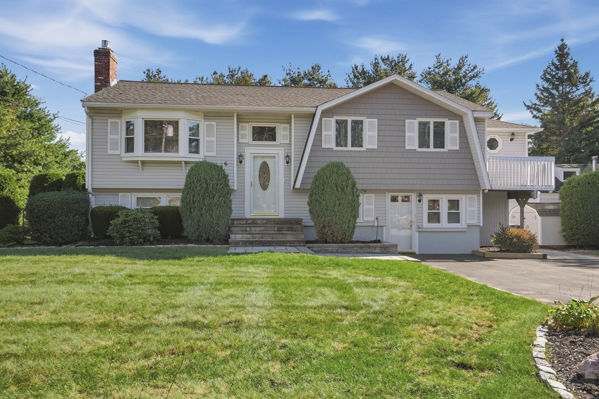 6 Ashdale Drive — photo