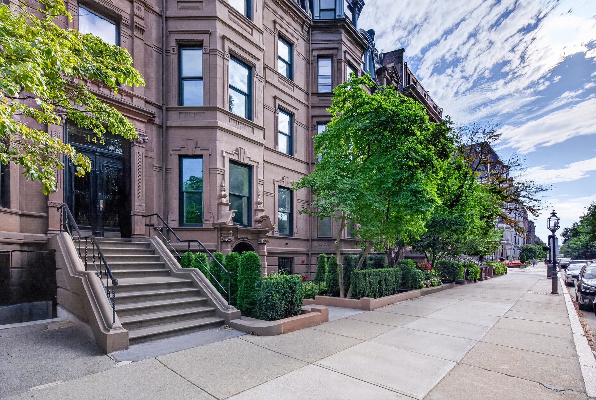 144 Commonwealth Ave #4 — photo