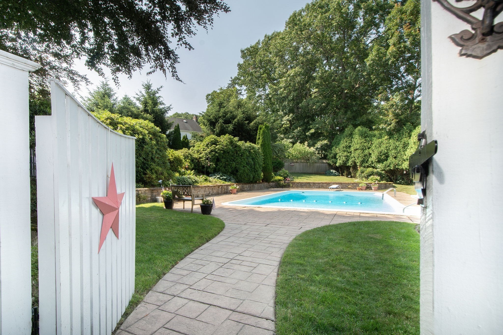 60 Packard Drive — photo