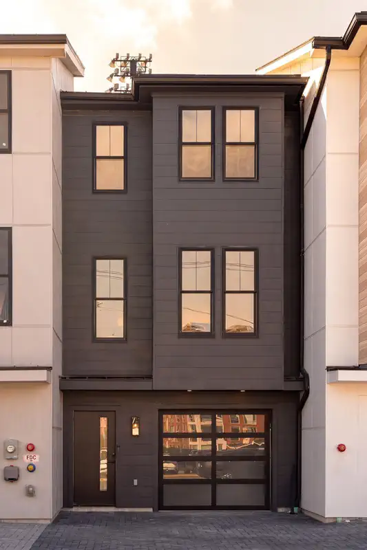 11 Lothrop St #11 — photo