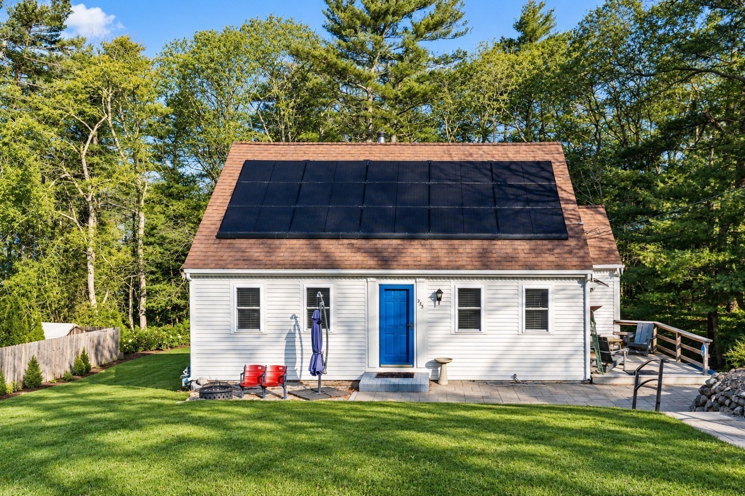 233 Pinecrest Beach Dr — photo