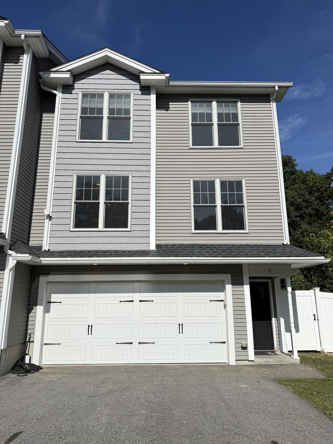 2 Burncoat Hts — photo