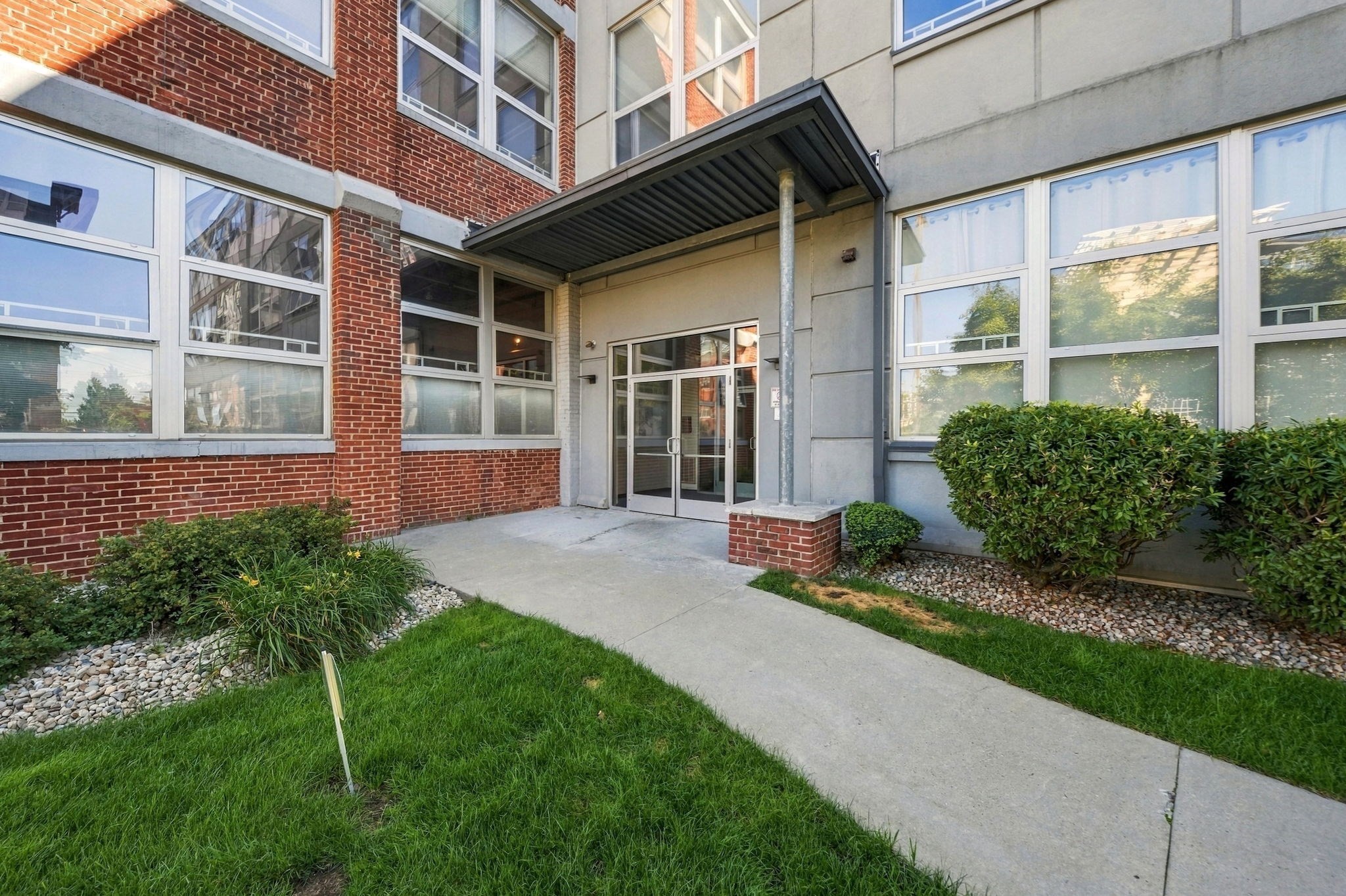 120 Holmes St #318 — photo