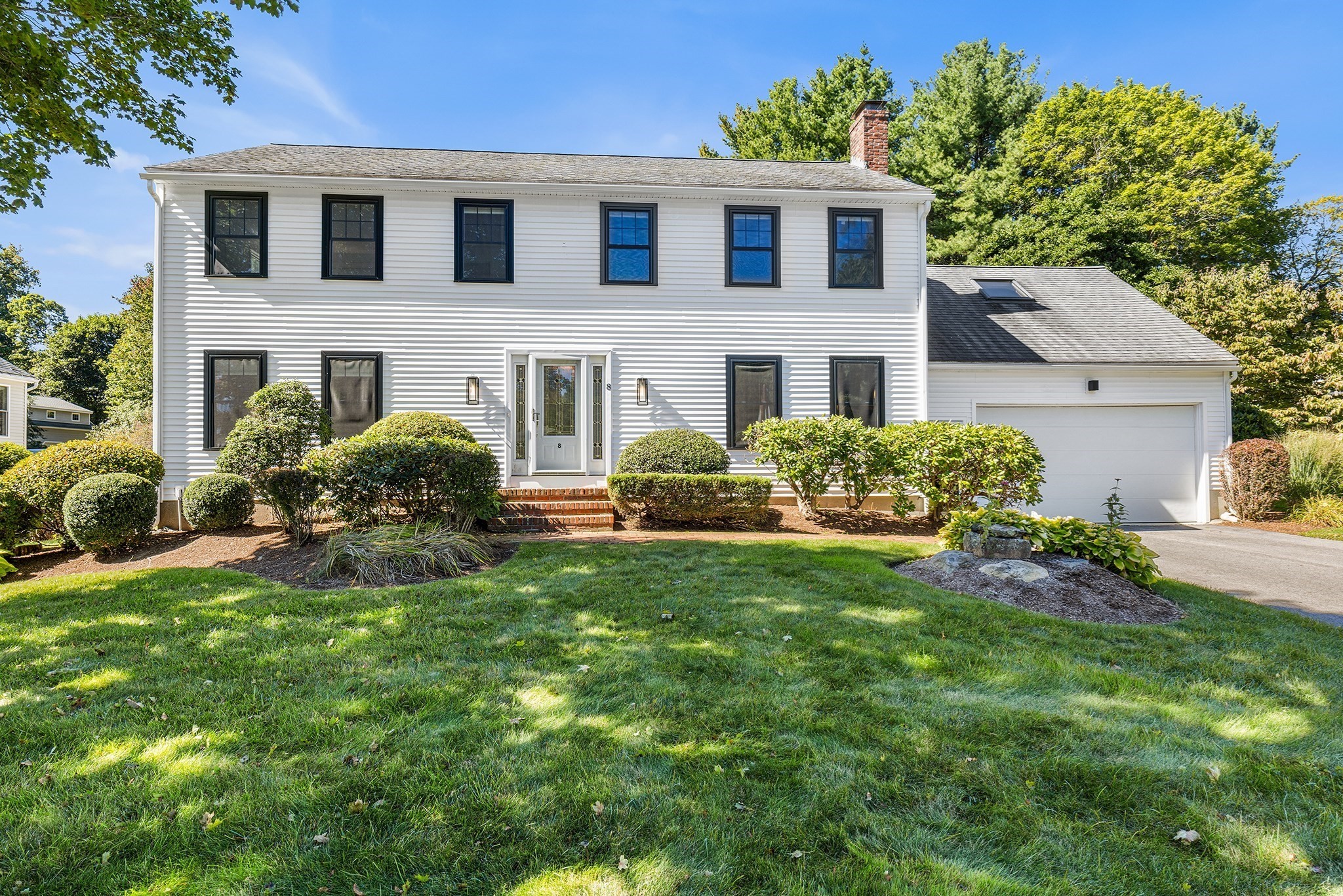 8 Lantern Ln — photo