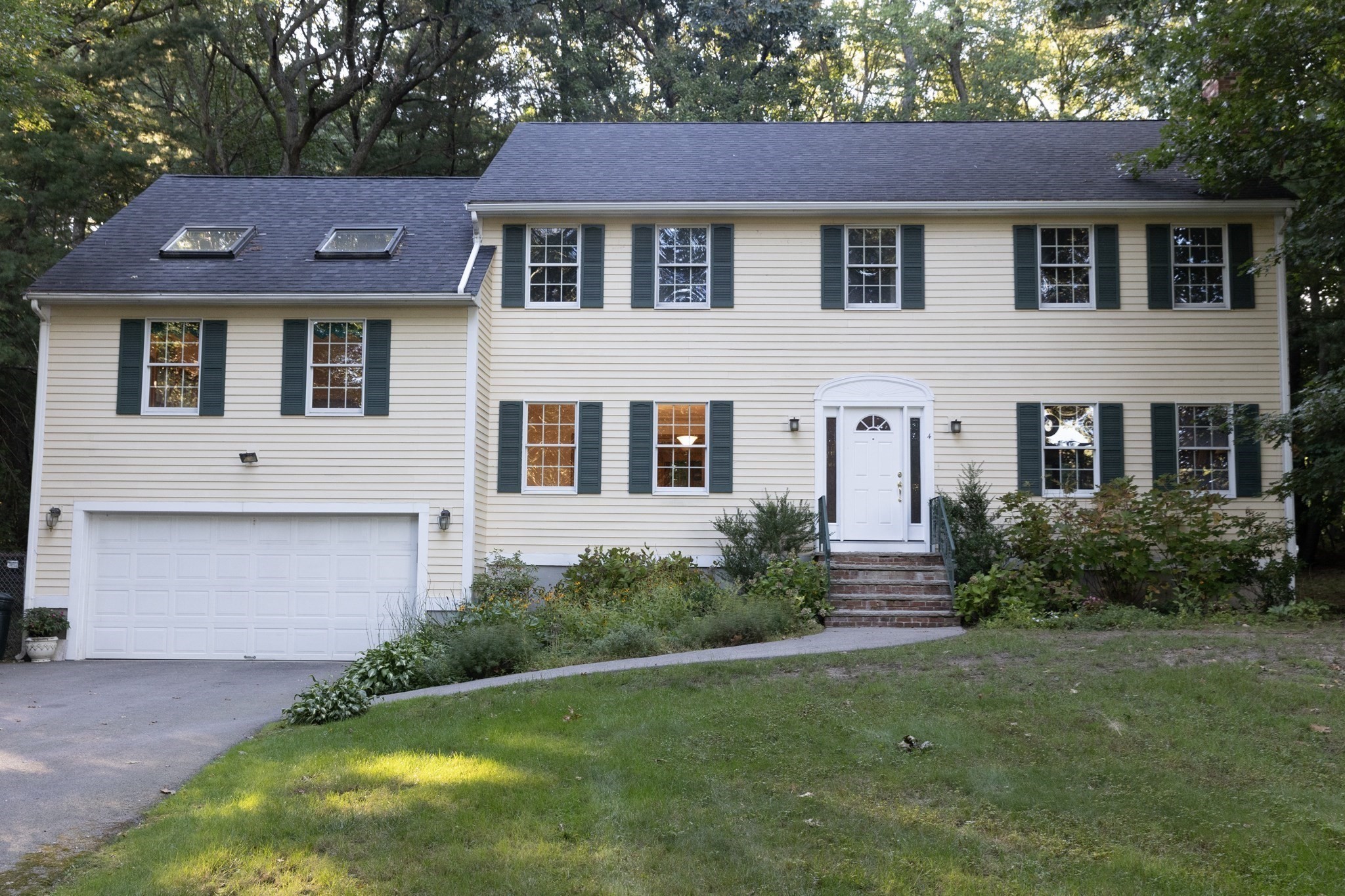 4 Mead Circle — photo