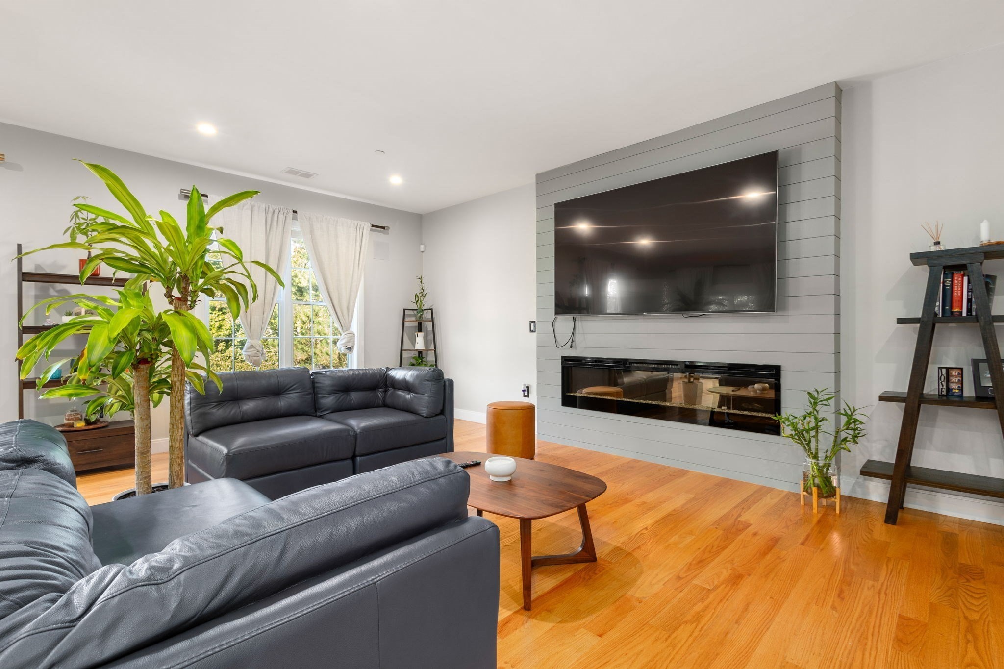 178 Robertson St #2 — photo