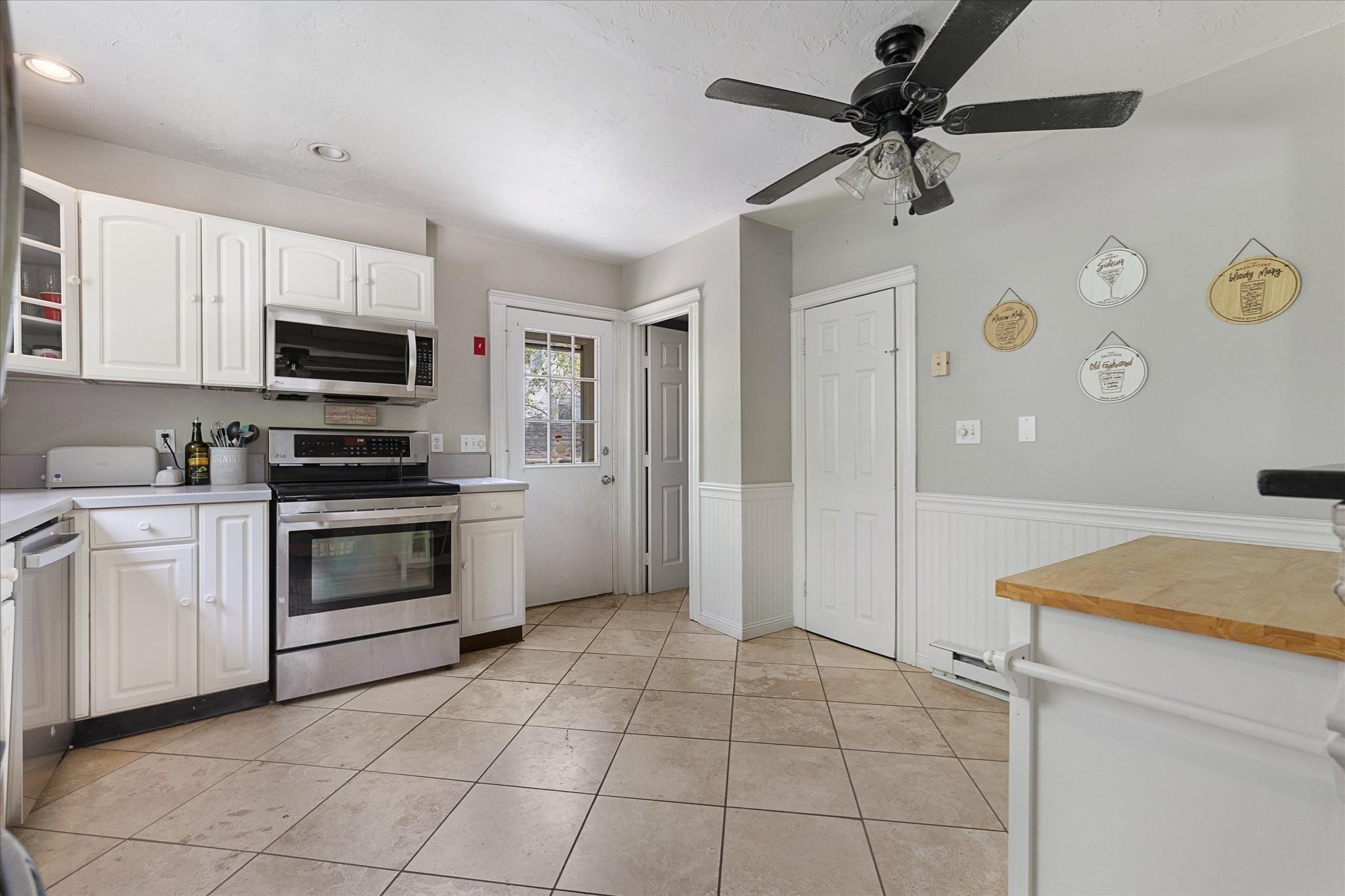 22 Oneida, Worcester, MA 01606 — photo 3