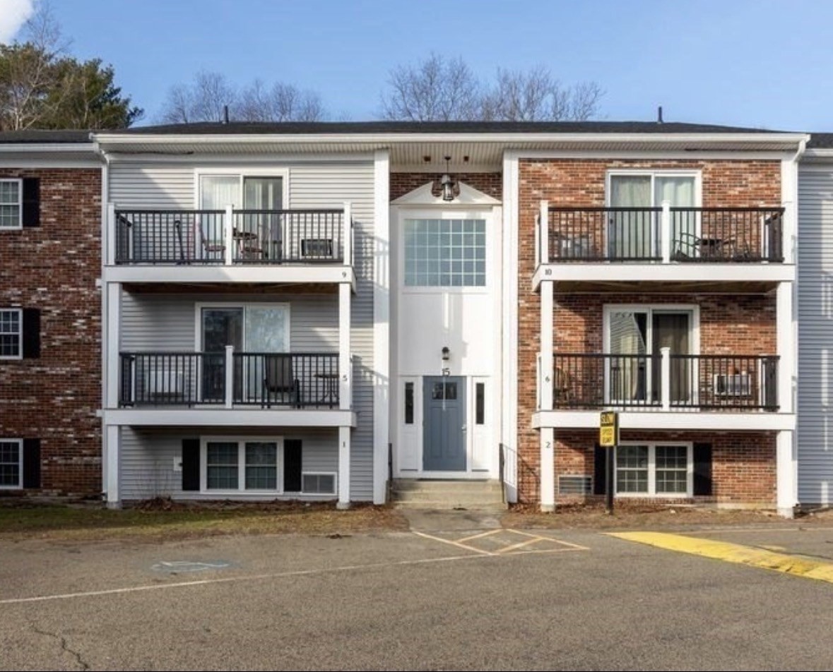 15 Chapel Hill Dr. #11 — photo