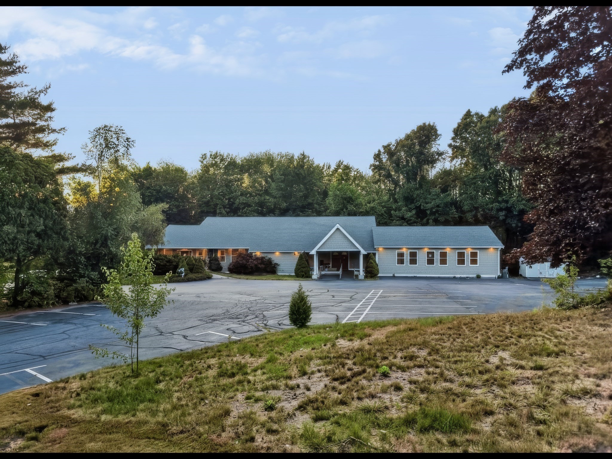 206 Turnpike Rd — photo