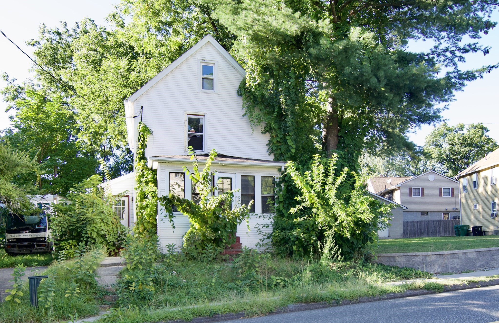 193 Sheridan St — photo