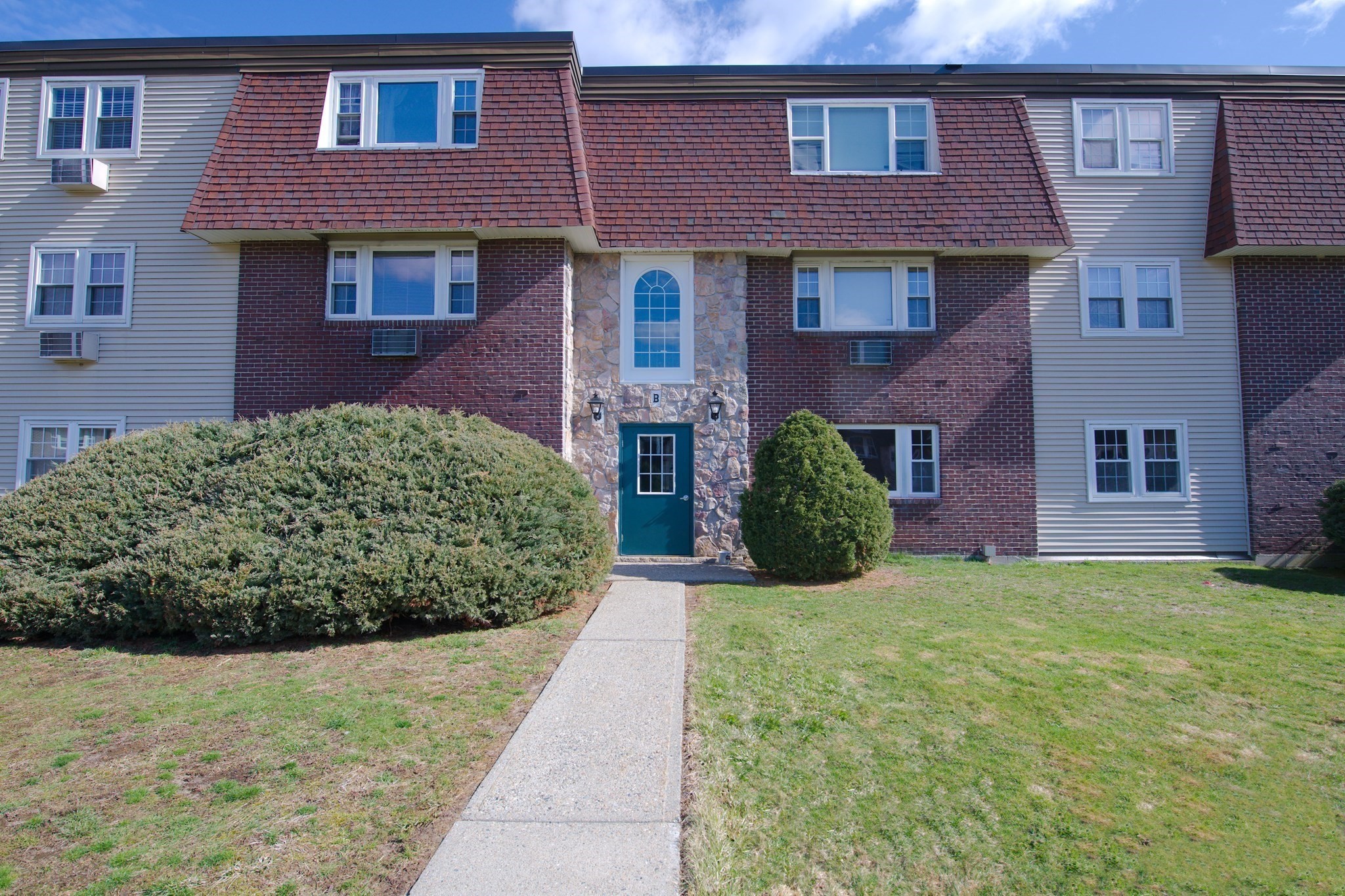 180 Main Street #29 B-29 — photo