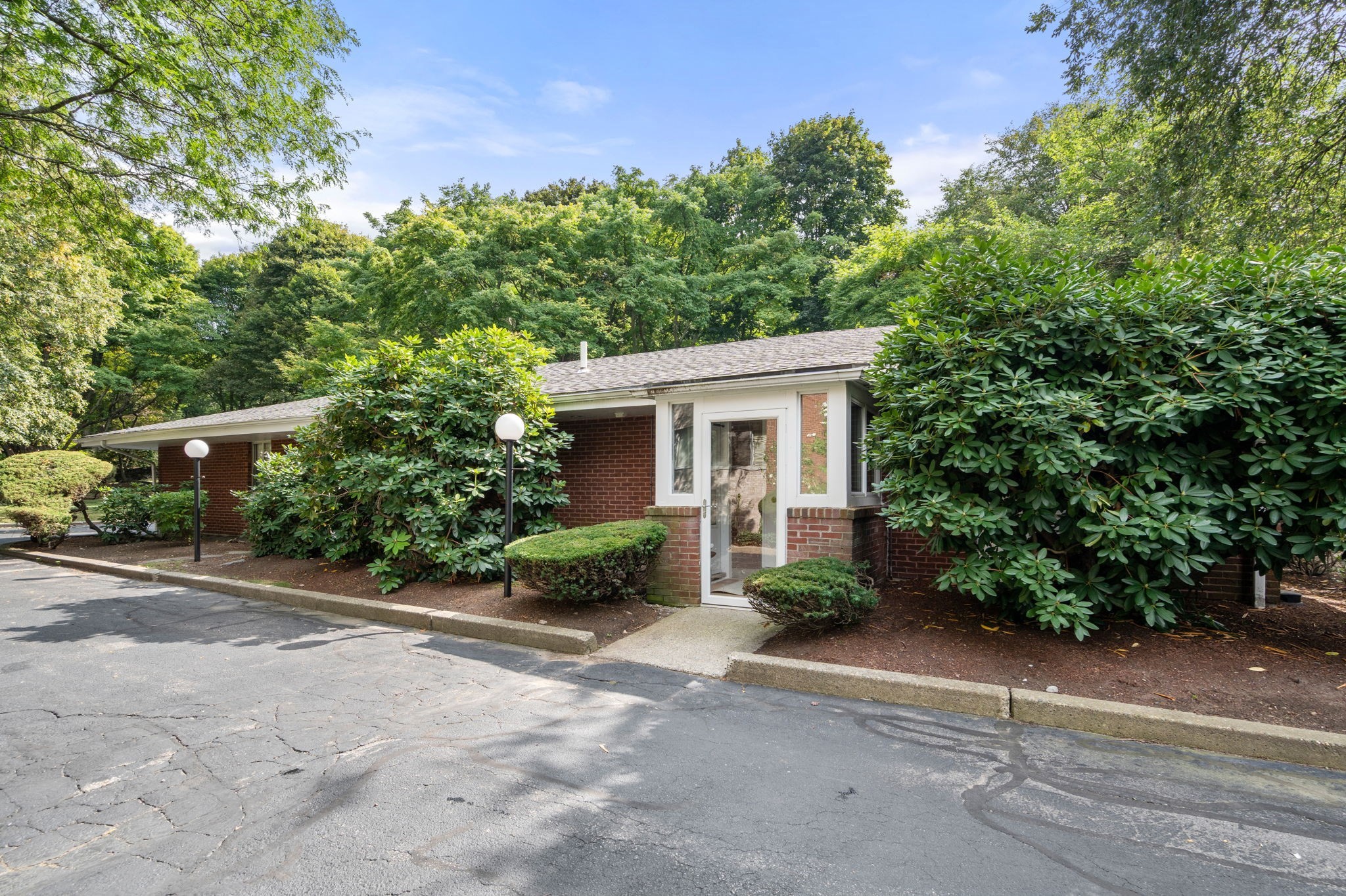 18 Chestnut Pl — photo