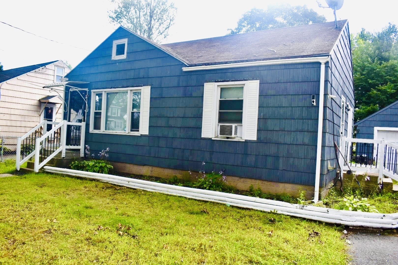 54 Georgetown Street, Springfield, MA 01104 — photo 2