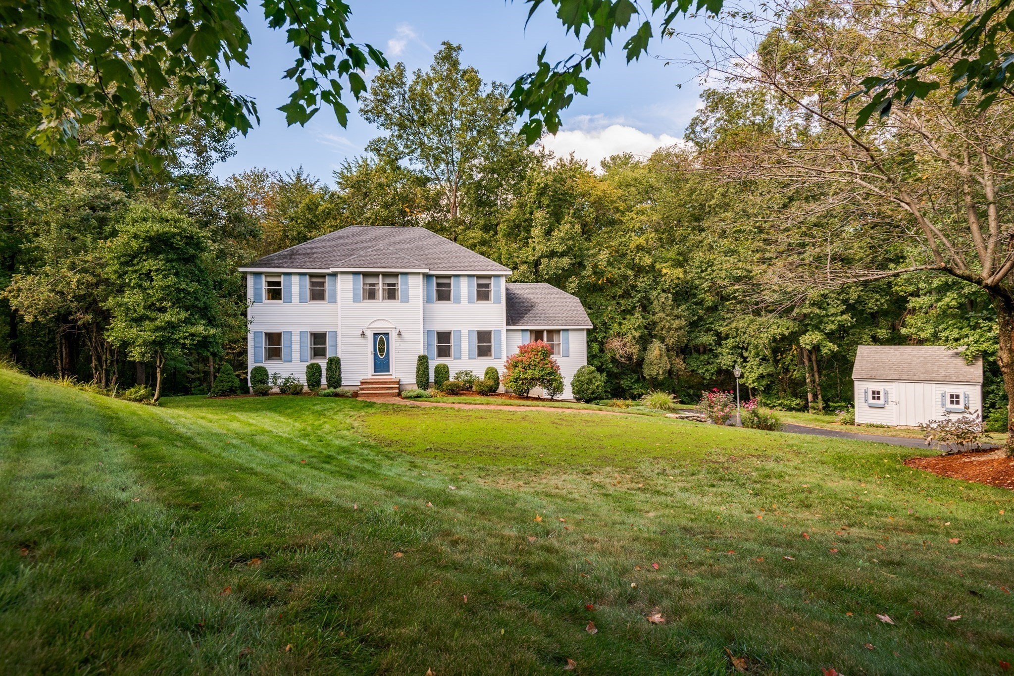 11 Currier Road, Middleton, MA 01949 — photo 2
