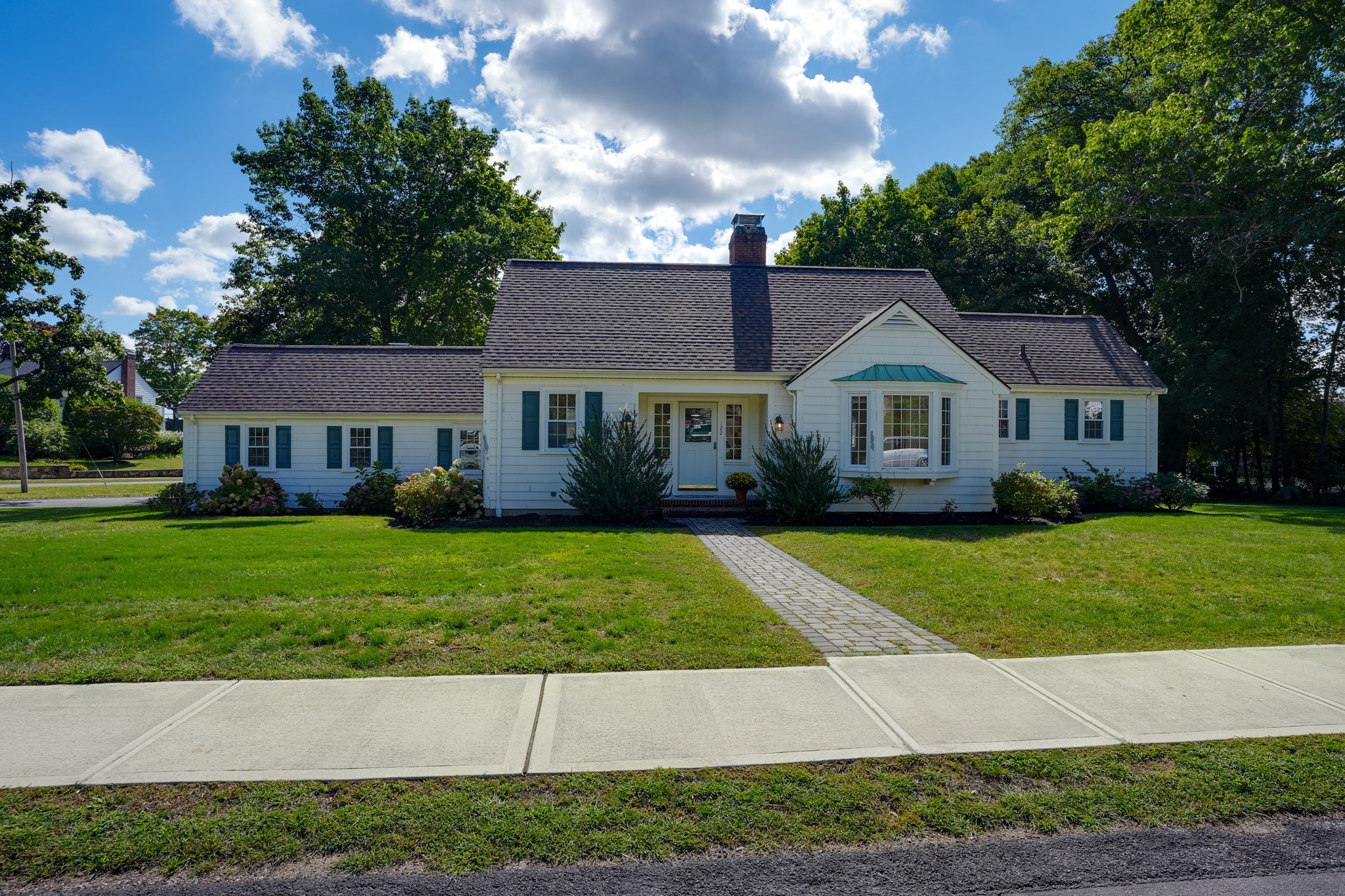 122 Maple Street — photo