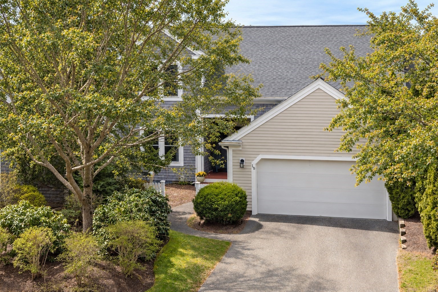 15 Endicott Glen #15 — photo