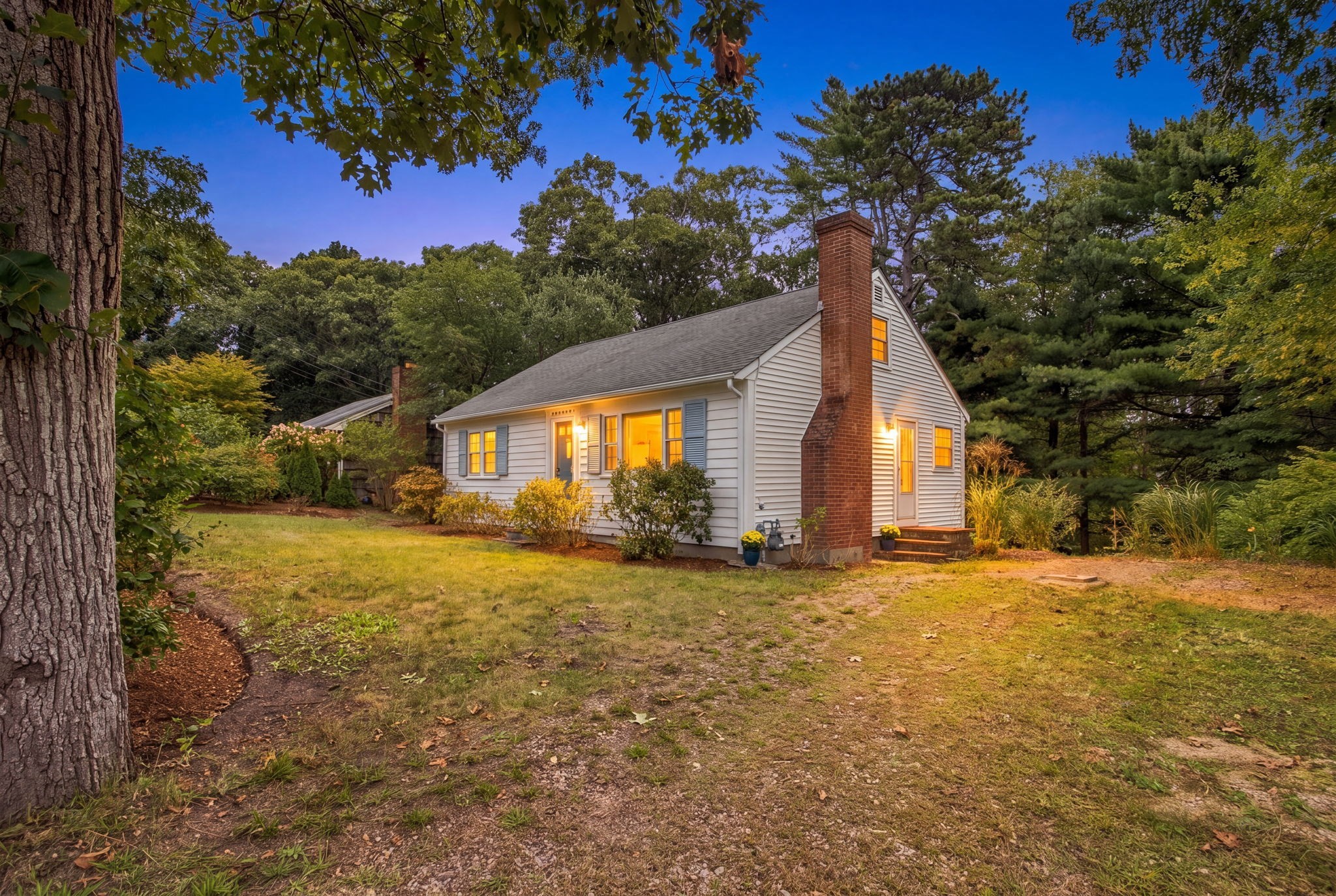 172 Telegraph Rd — photo