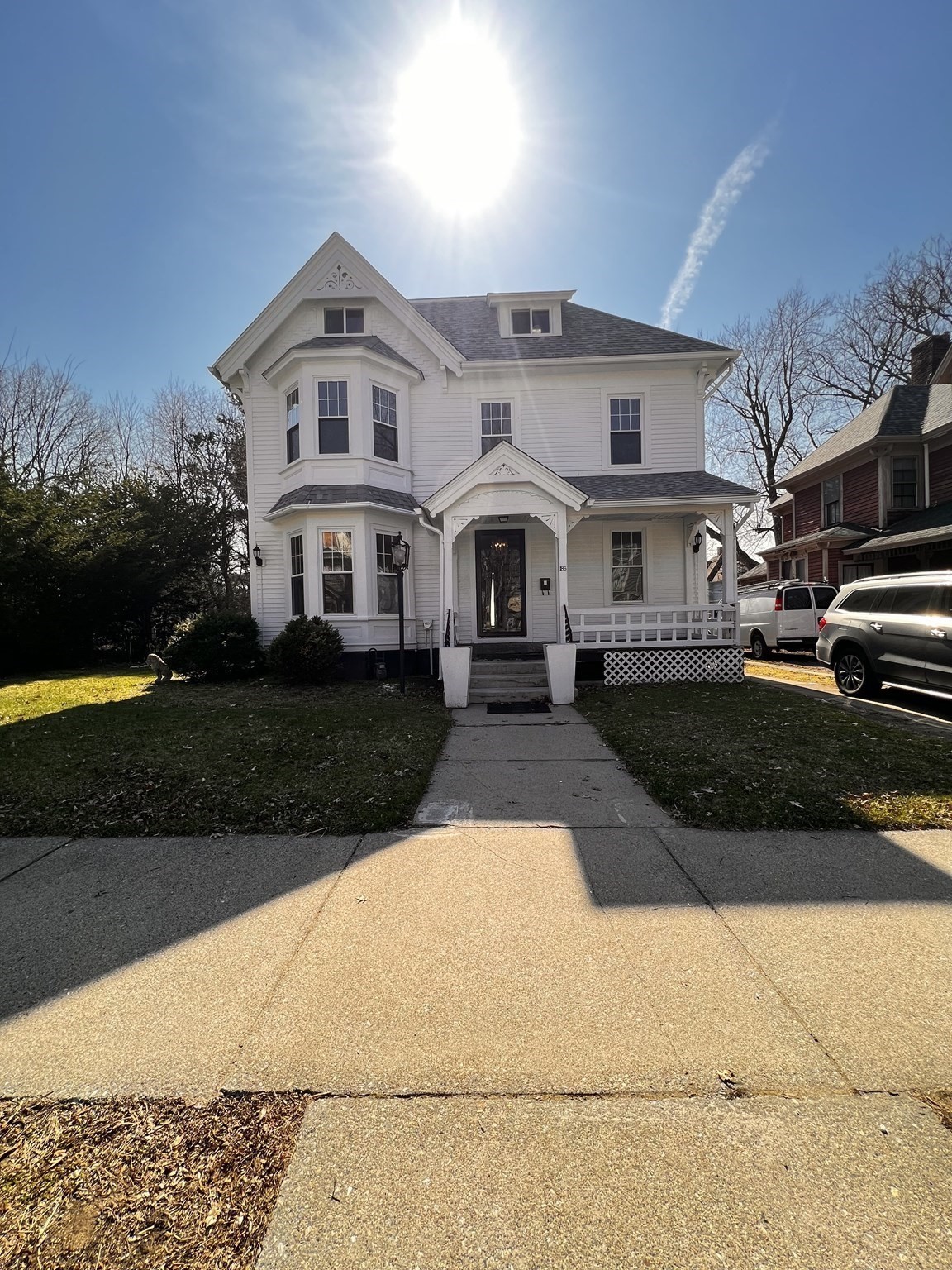 186 Buckingham St. — photo