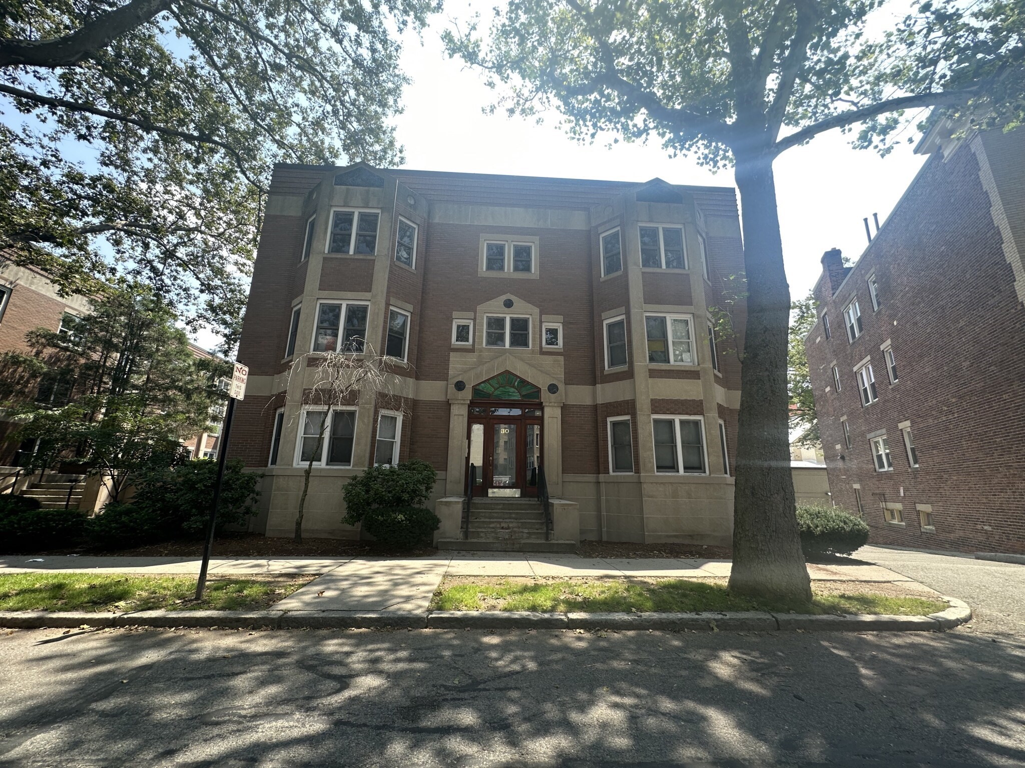 30 Parkman #4 — photo