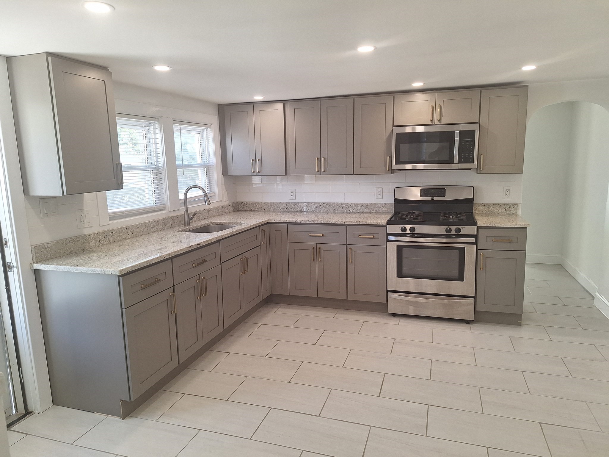128 Crescent St #2 — photo