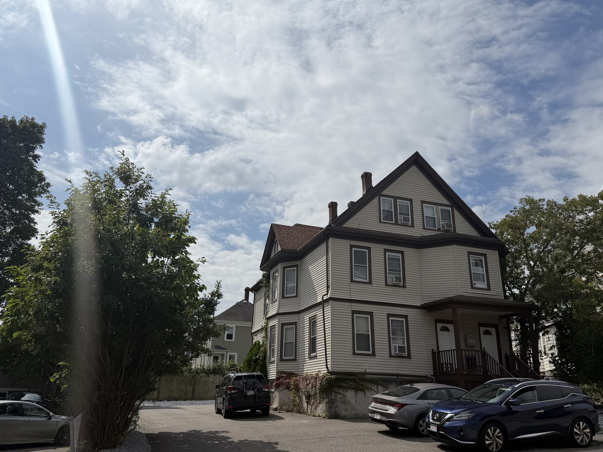 253 Whitwell St #2L — photo