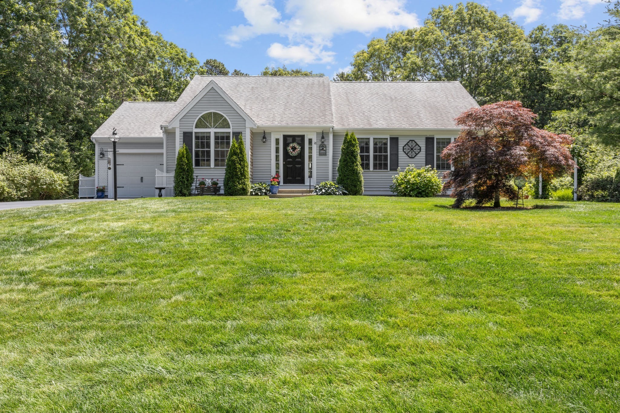 18 Pleasant Wood Dr — photo