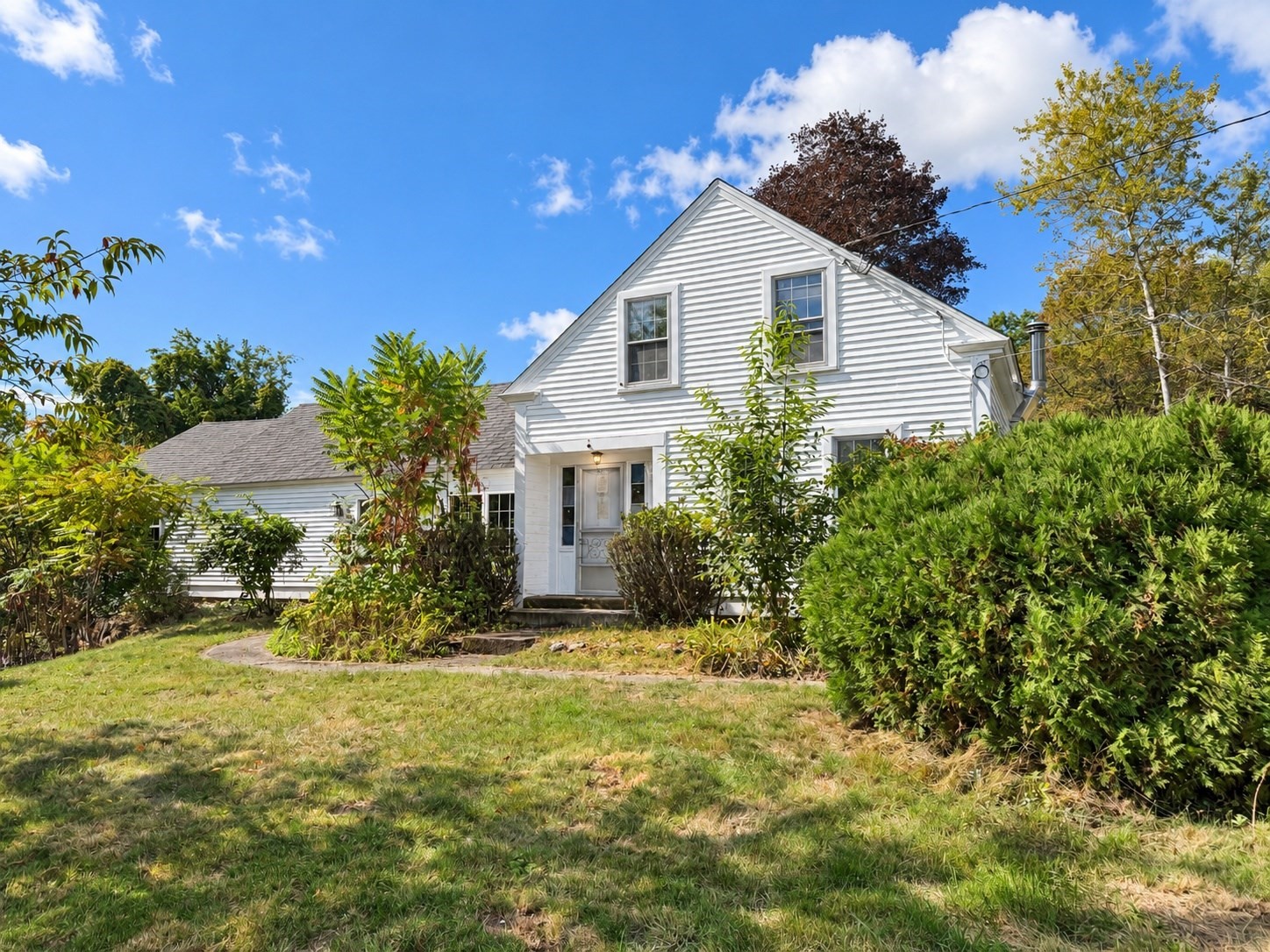 137 Damon Rd — photo