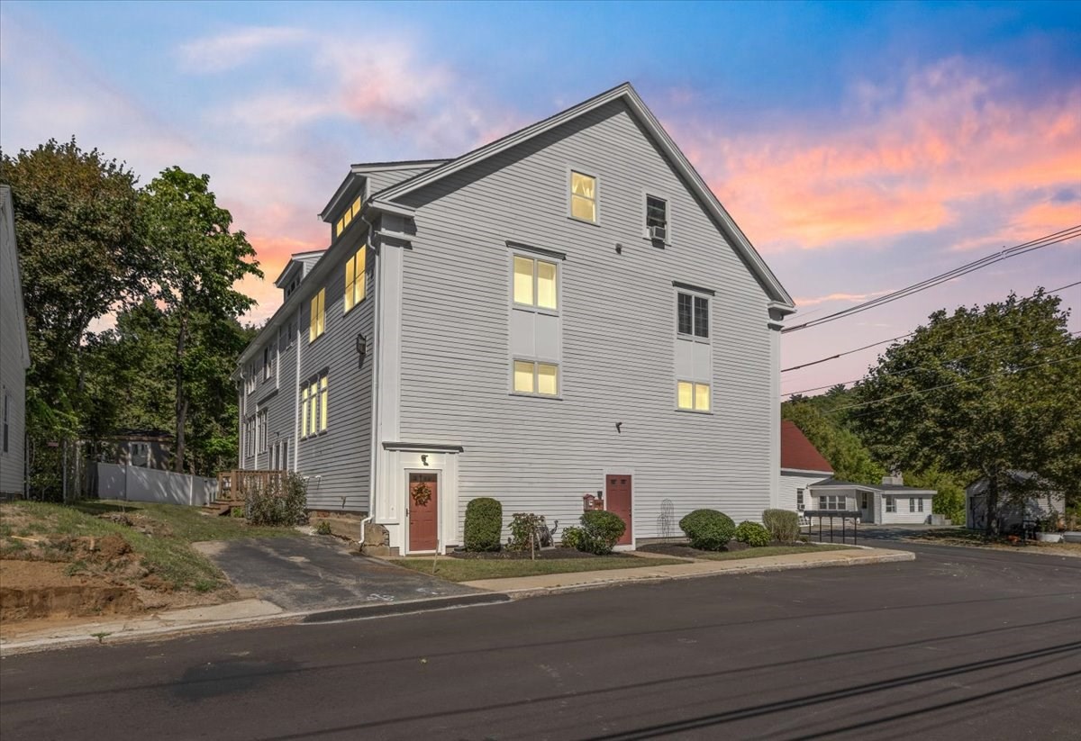 4 Mechanic St #1 — photo