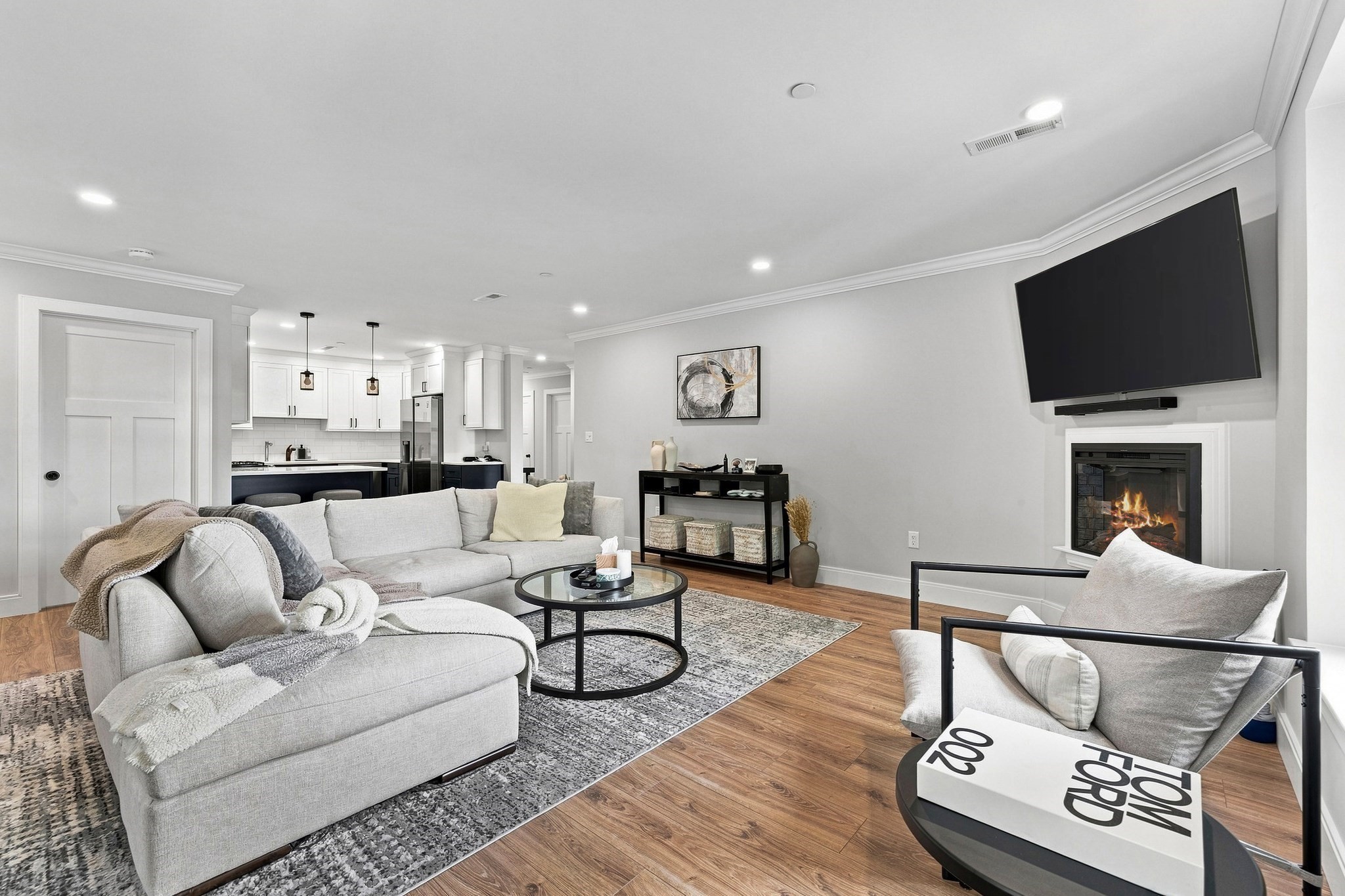 1721 Centre St #204 — photo