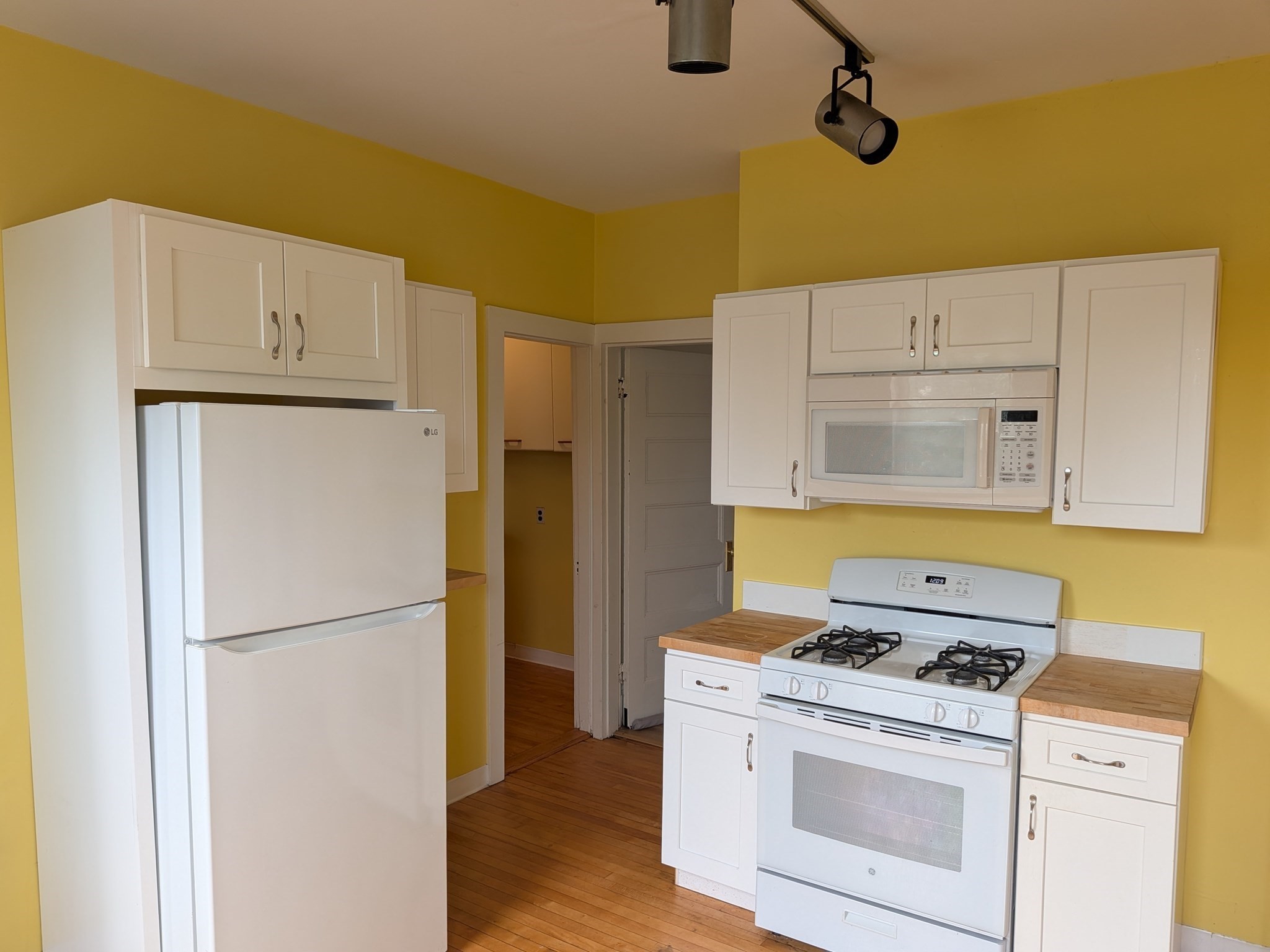 14 Glenwood Ave #2 — photo