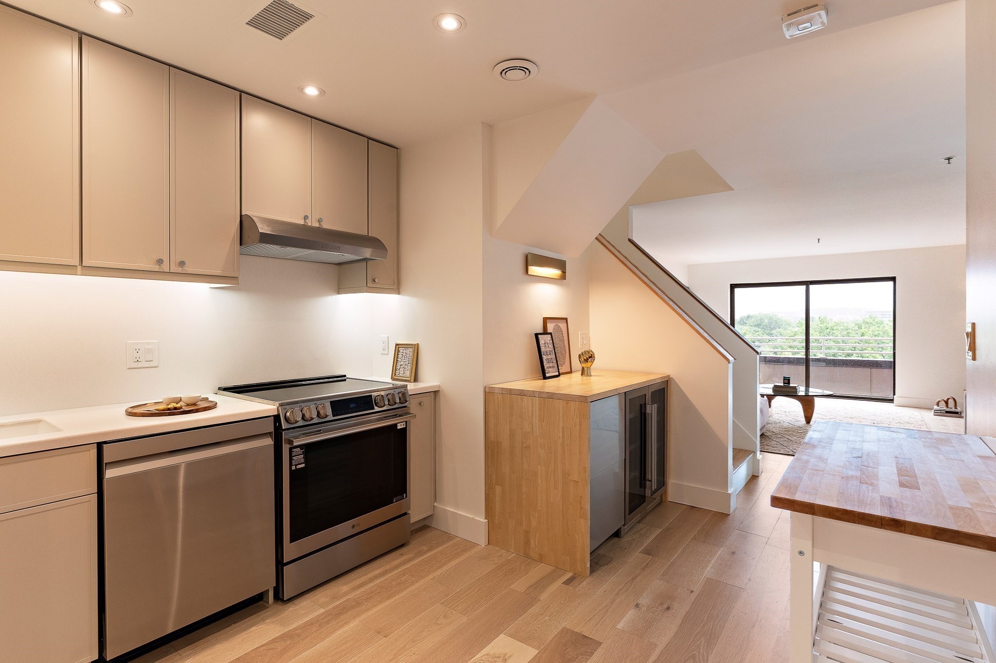 199 Coolidge Ave #313 — photo
