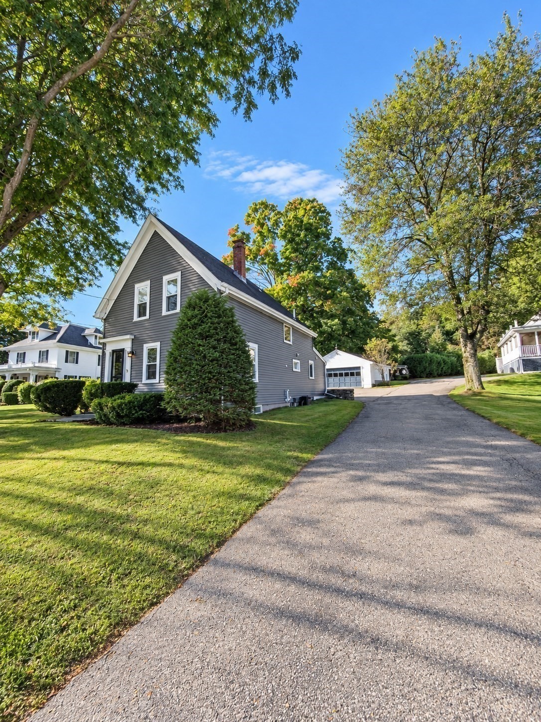 54 Whitehall Rd — photo