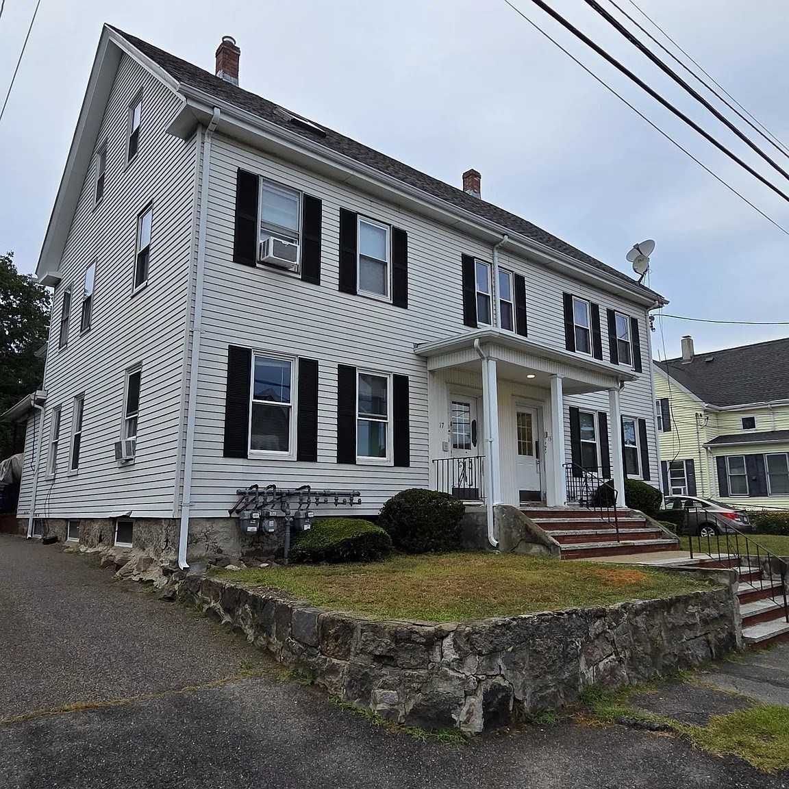 15 Albertina St #1L — photo