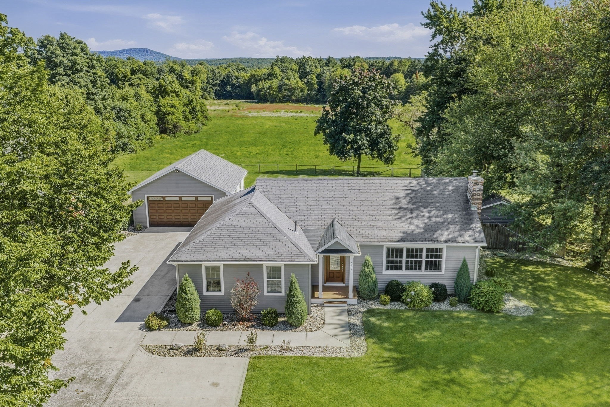 263 College Hwy — photo