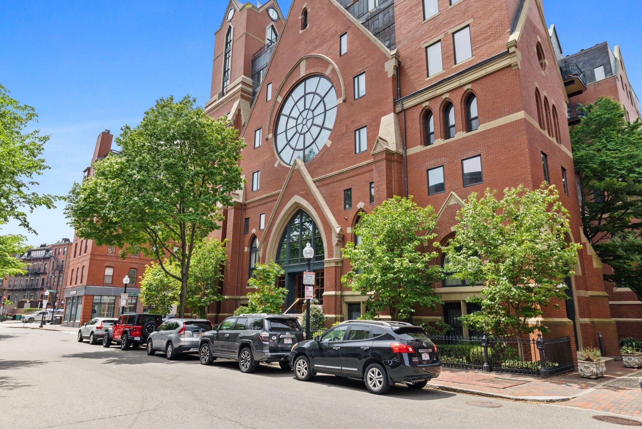 2 Clarendon St #301 — photo
