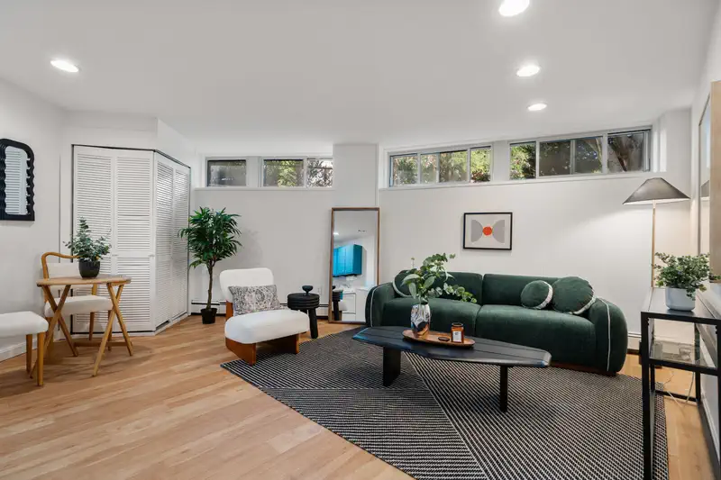348 Franklin St #D — photo