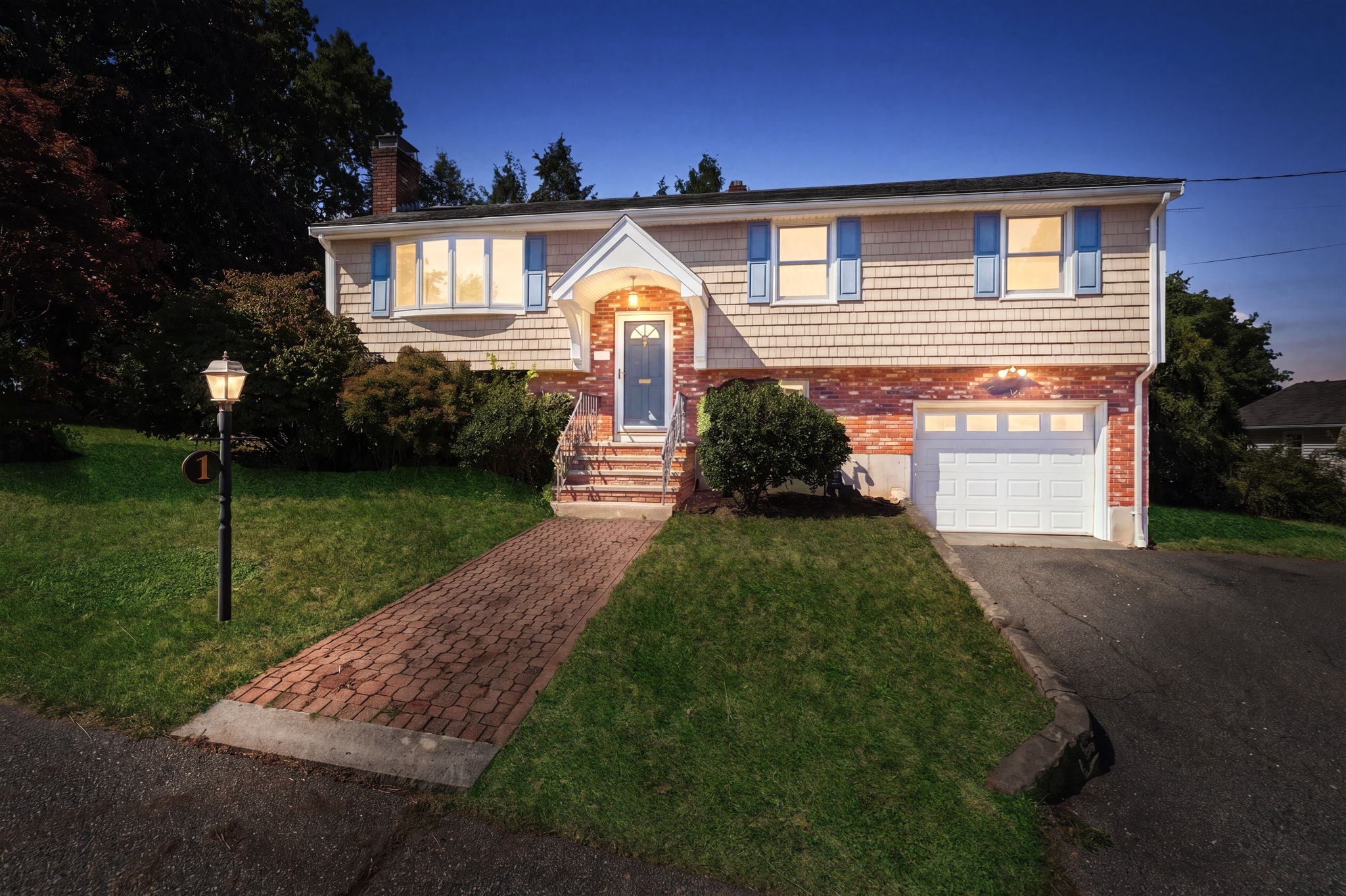 1 Lisa Drive — photo