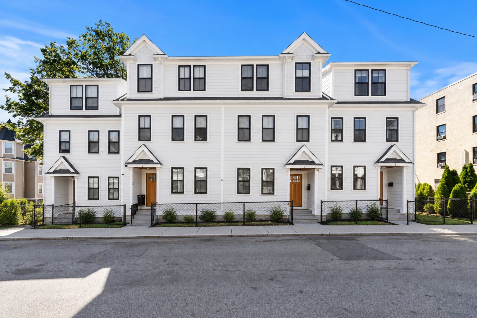 24 Bradshaw St #4 — photo