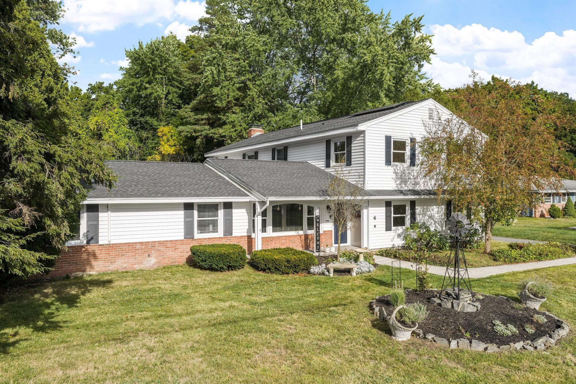 4 Derringer Rd — photo