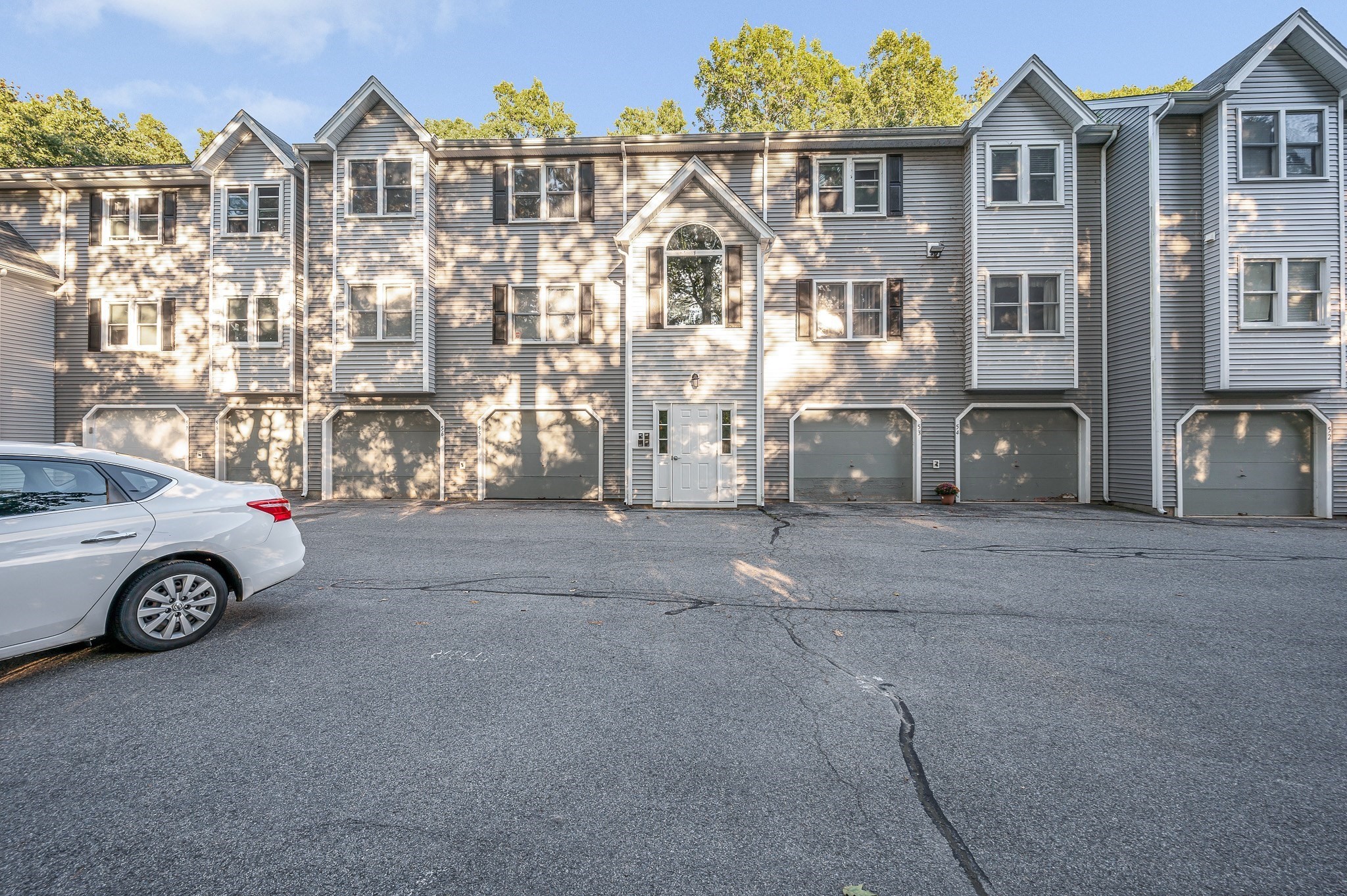 124 Tennis Plaza Rd #56 — photo