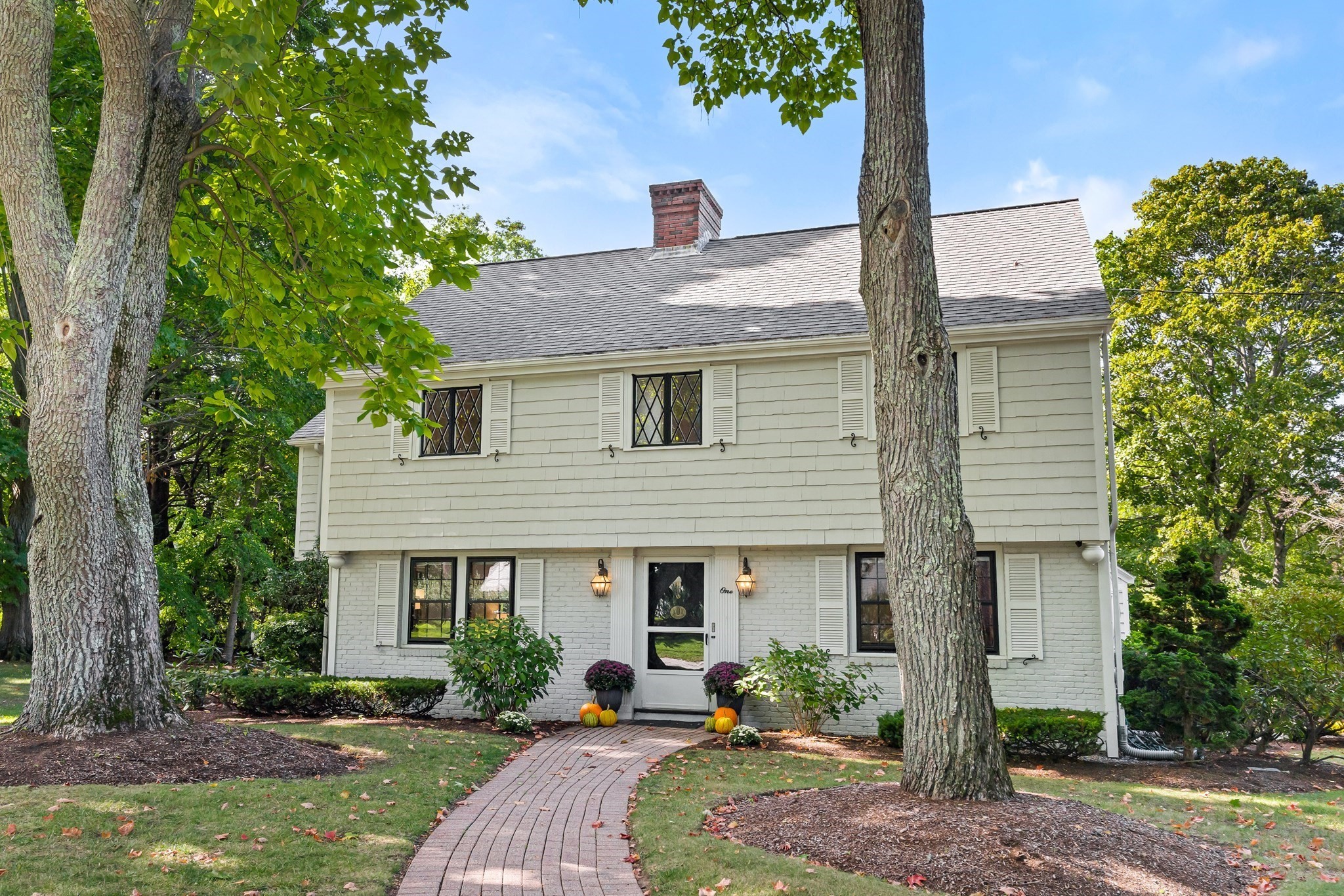 1 Overlook Way — photo