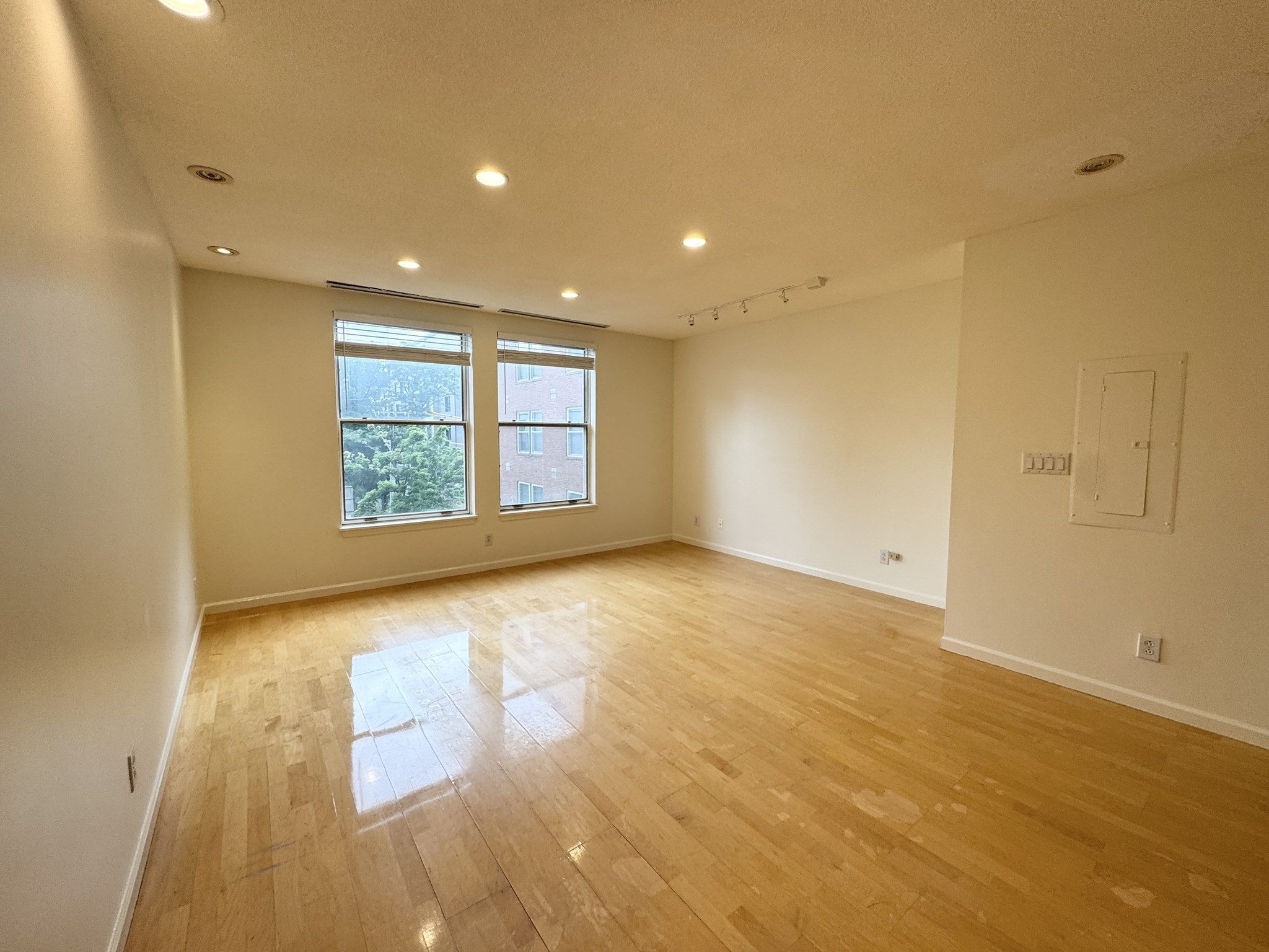 25 Marion #31 — photo