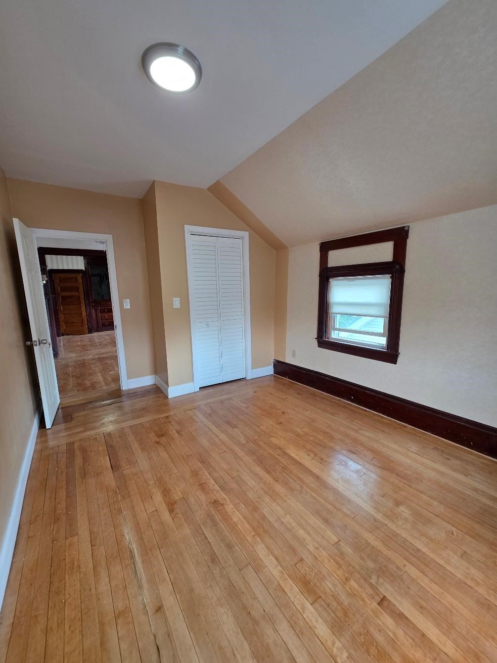 547 Robeson Shared Apt — photo