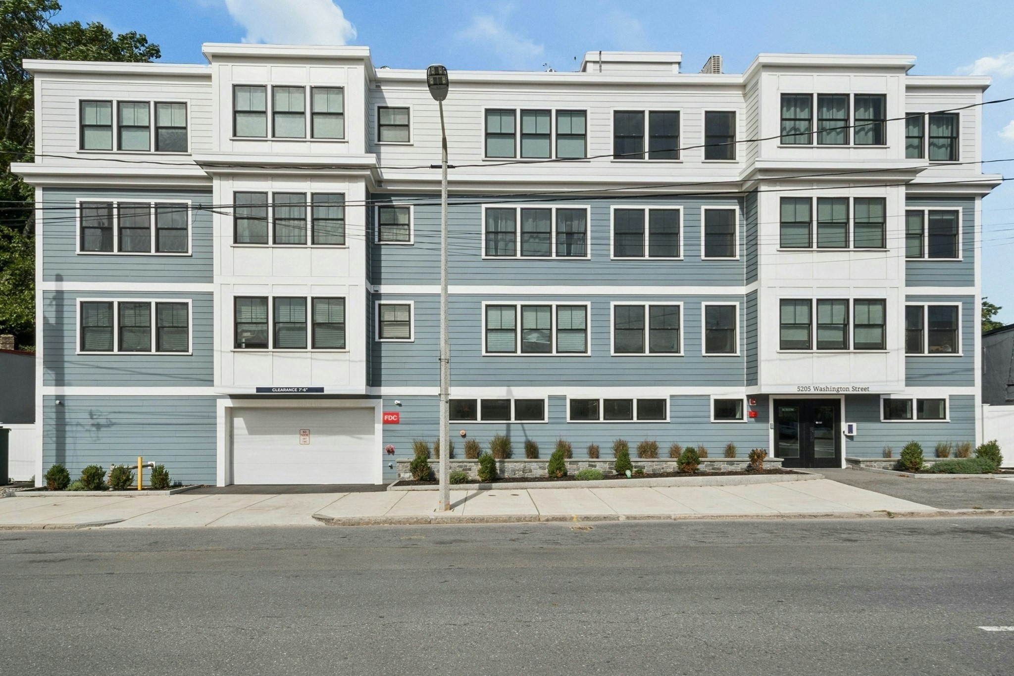 5205 Washington St #305R — photo