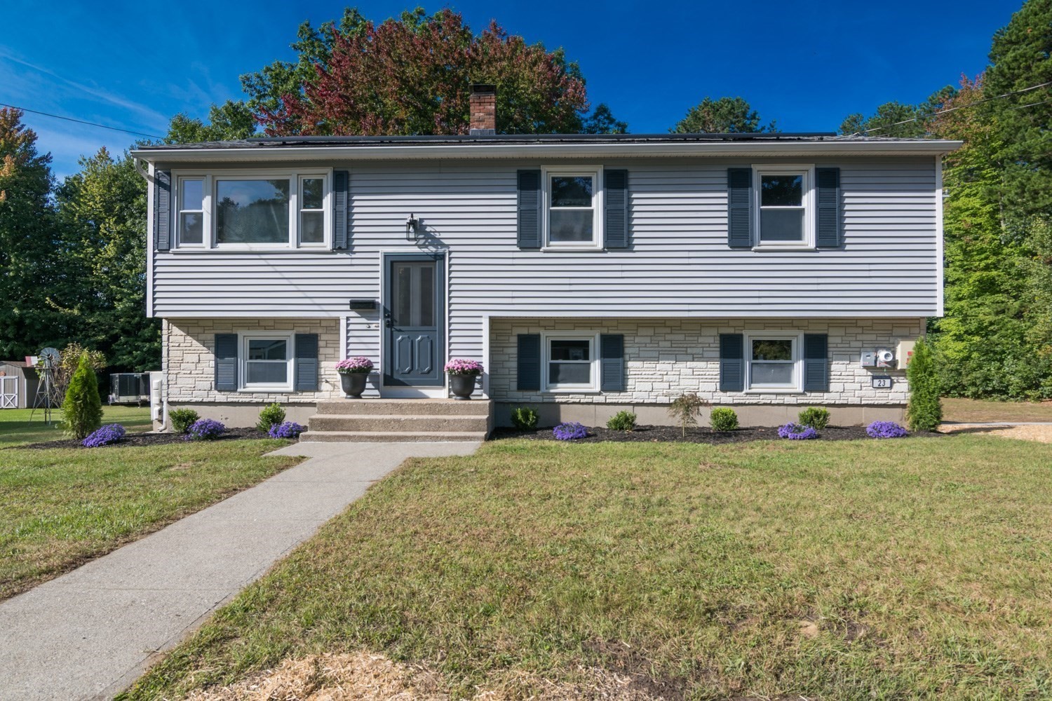 23 Sunset Dr — photo