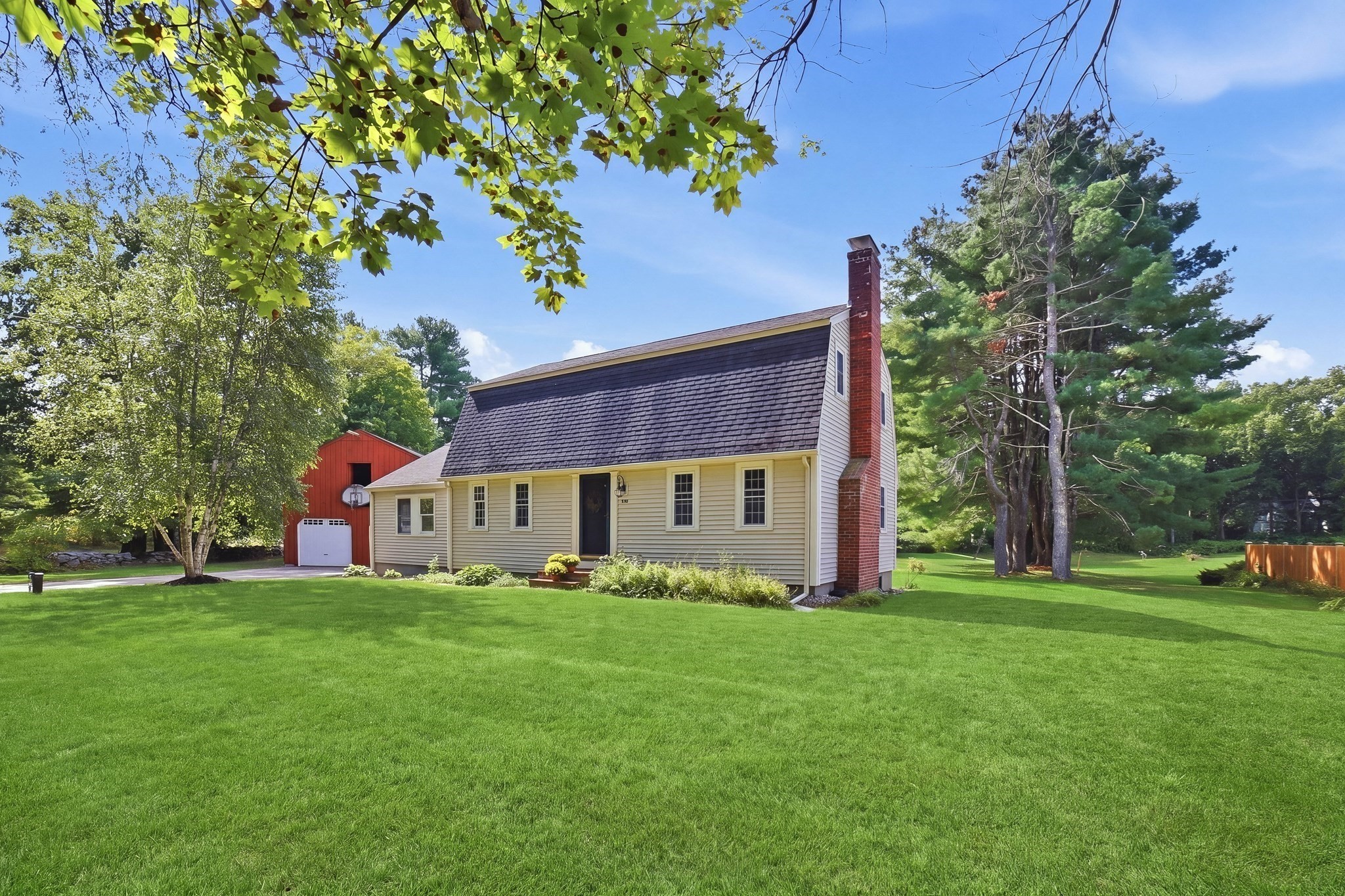 407 Stow Rd — photo