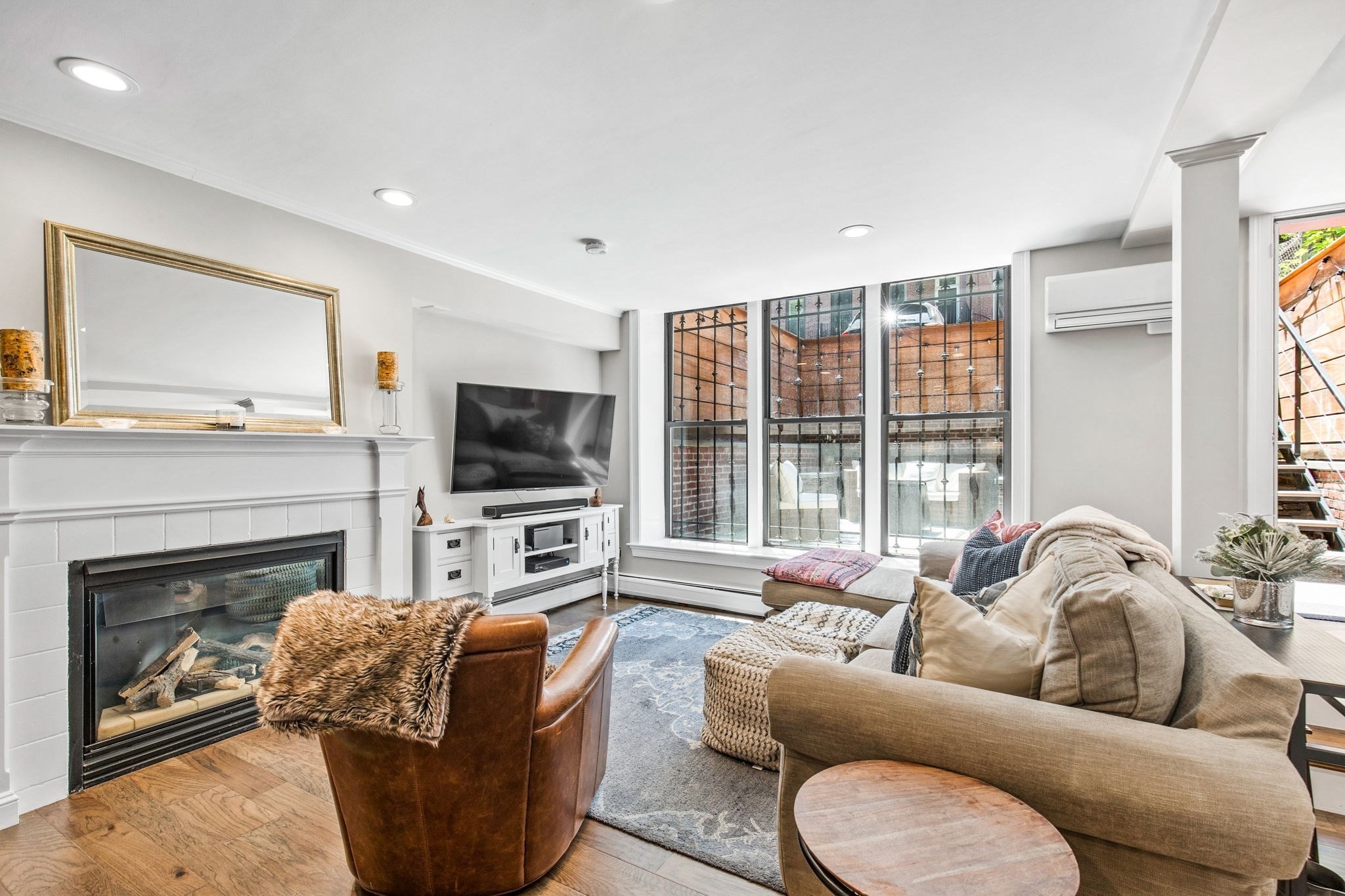 208 W Springfield St. #1 — photo